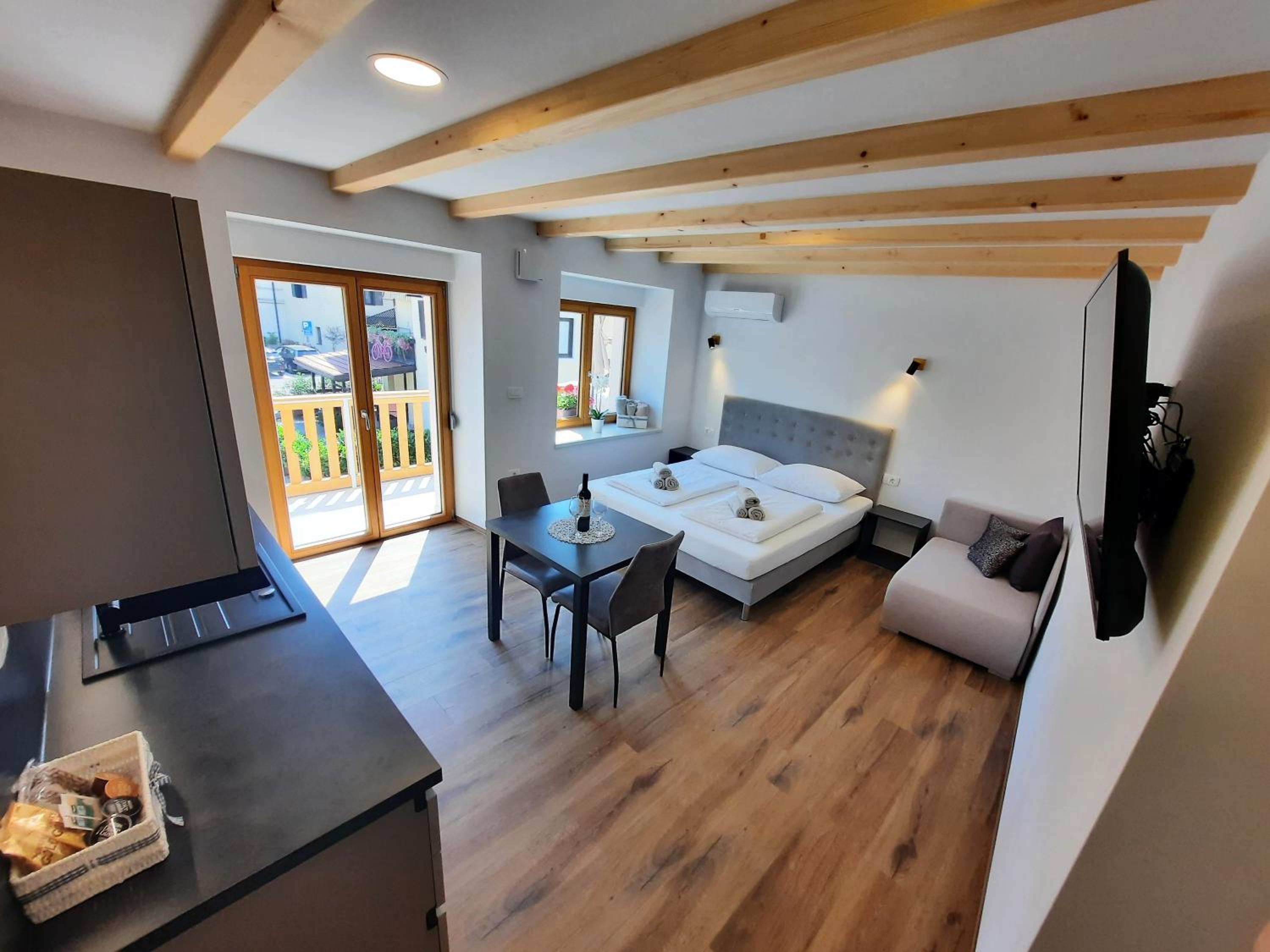 Superior Apartment with Balcony