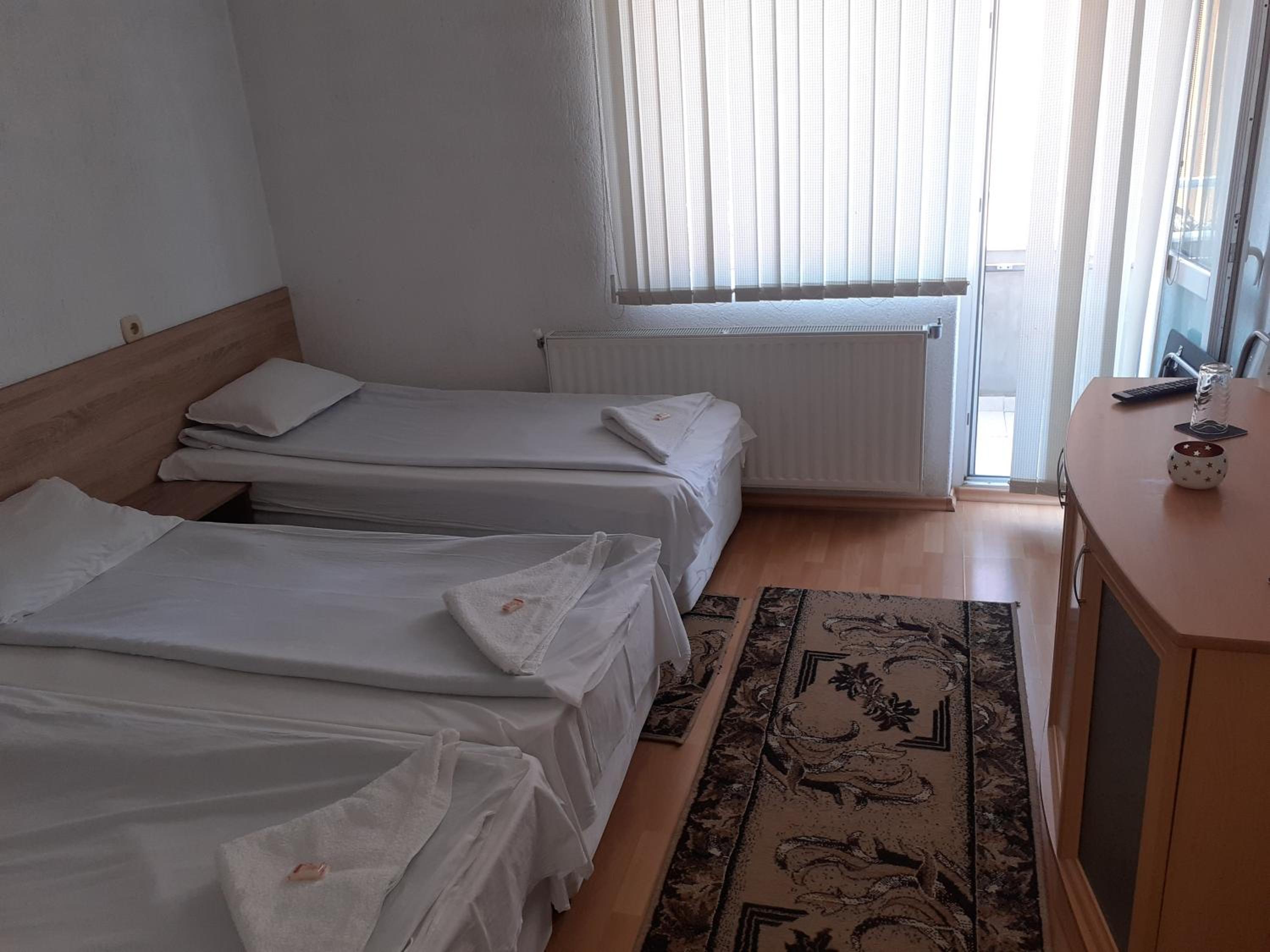 Triple Room with Balcony photo 1