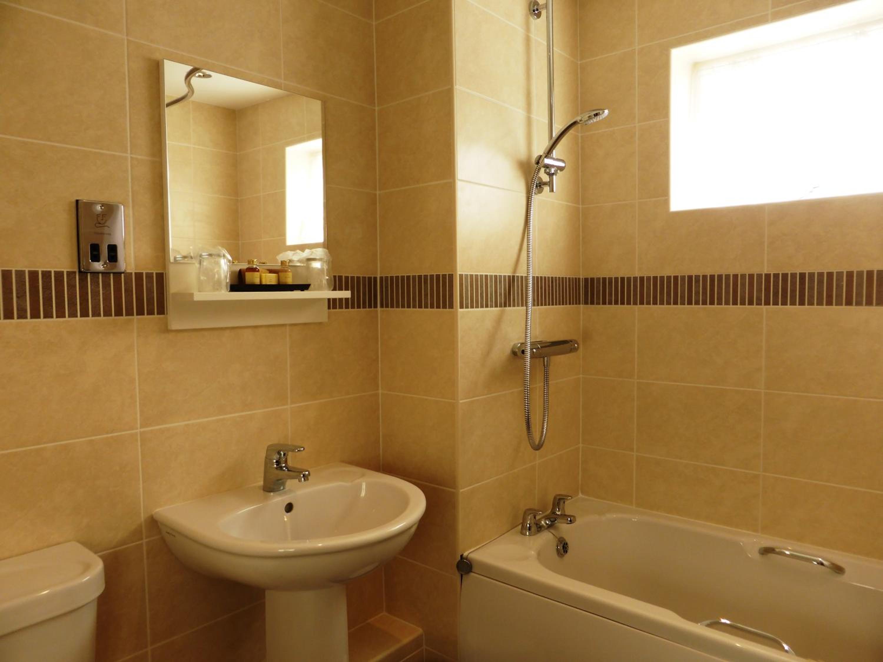 Twin Room - Photo 3
