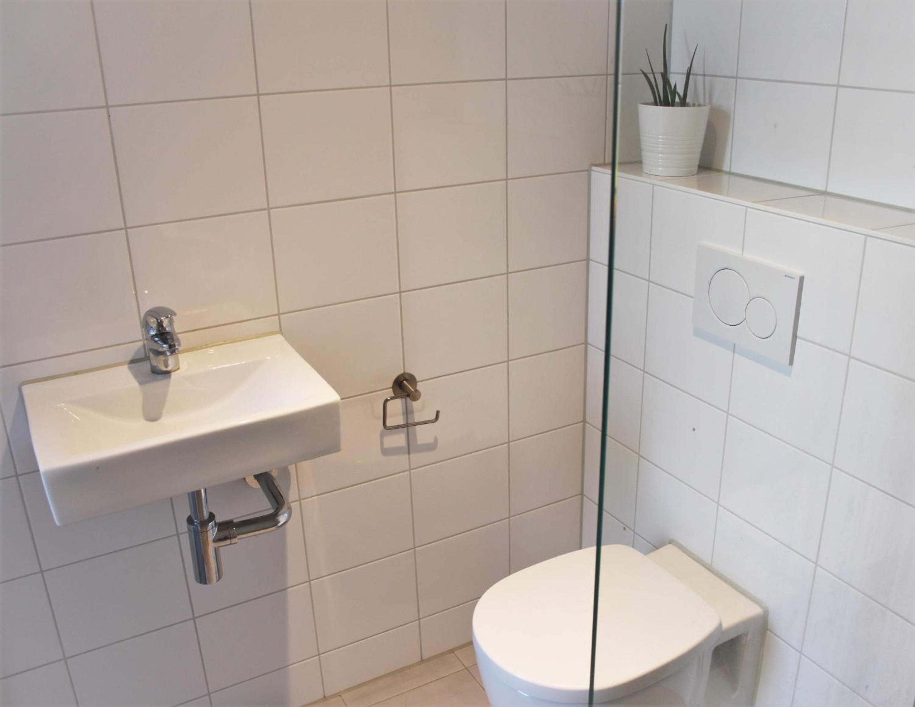 Deluxe Double Room with Shower photo 3