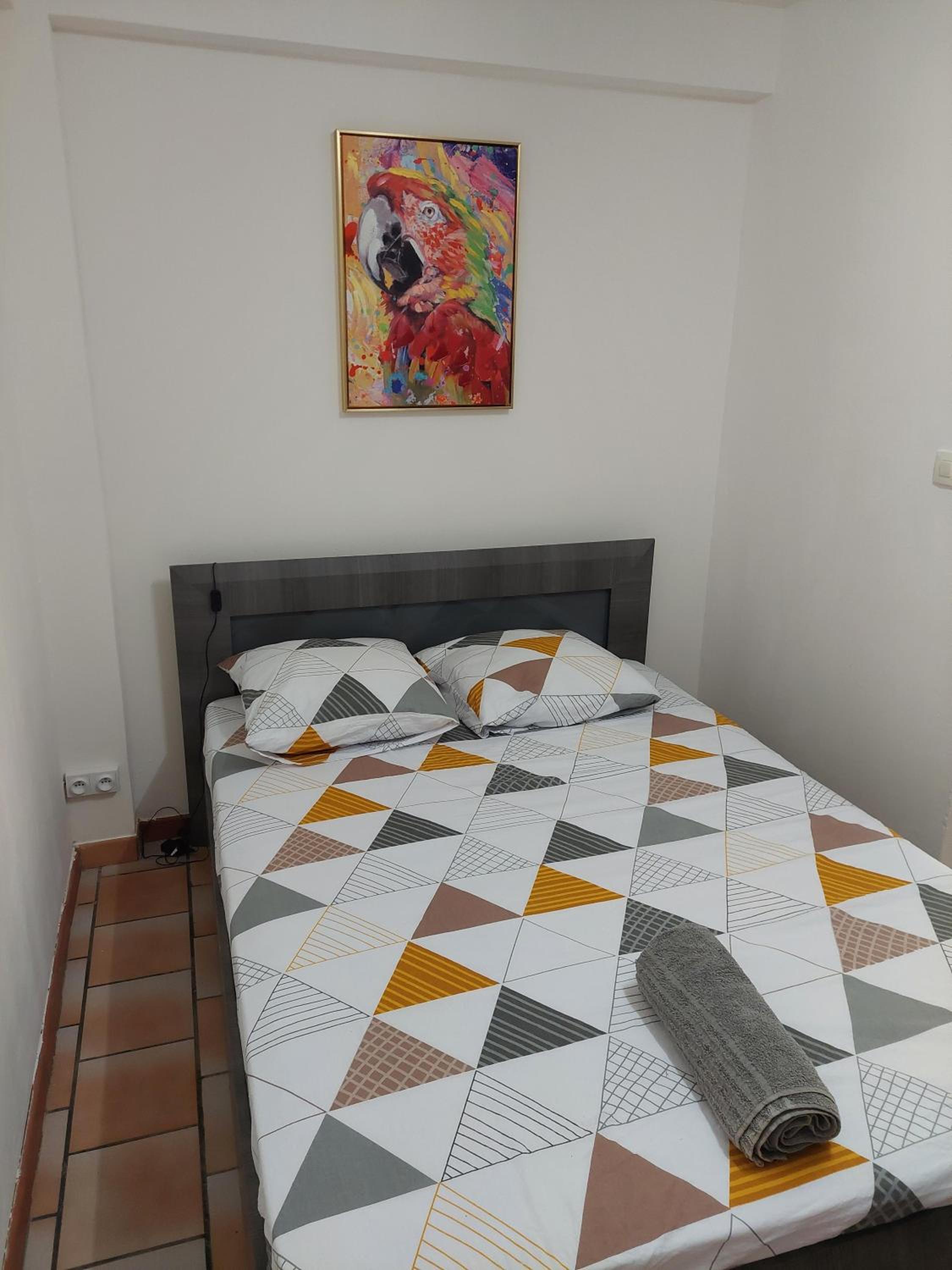 Two-Bedroom Apartment with Sea View - Photo 9