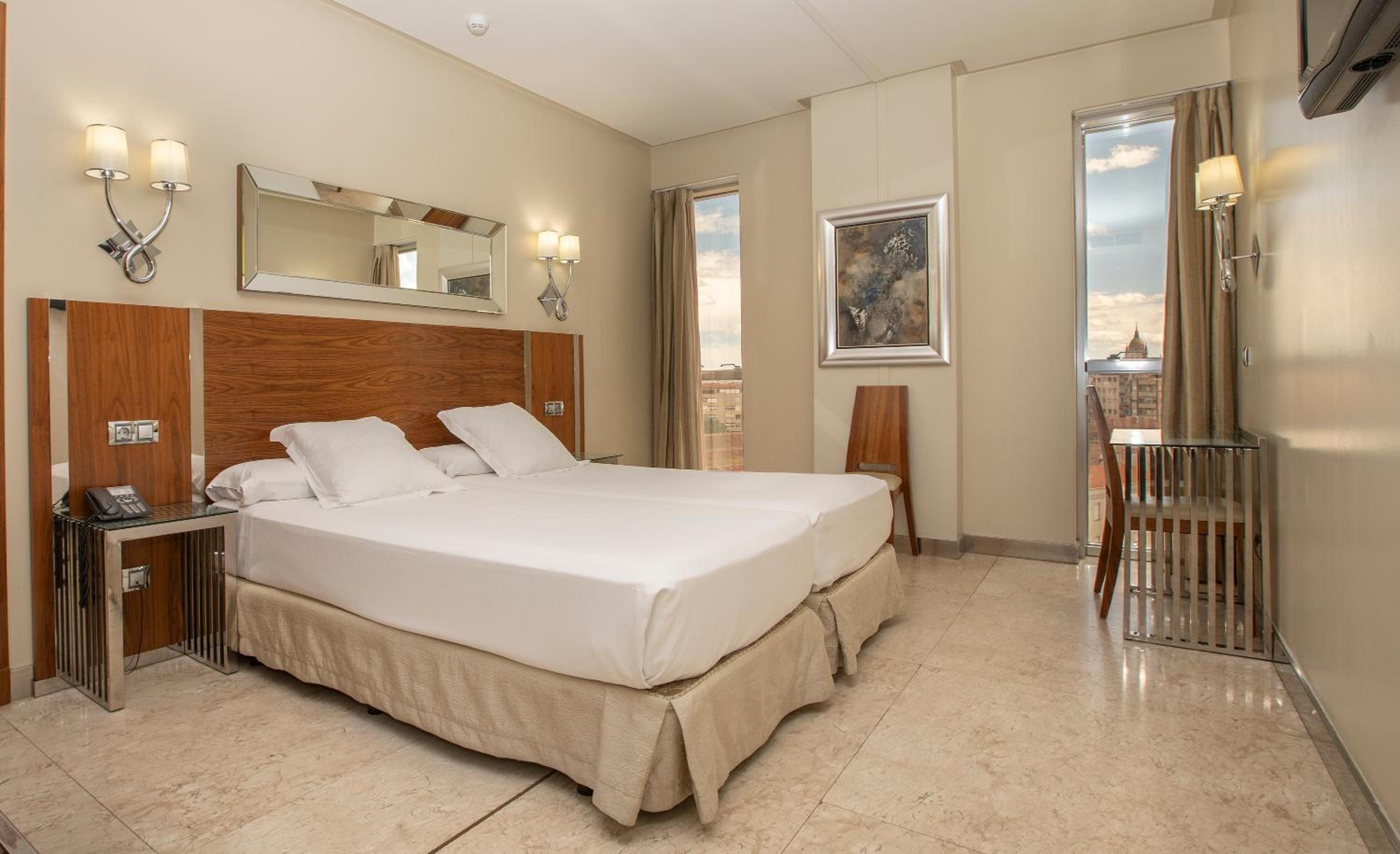 Habitación Doble con Vista a la Ciudad