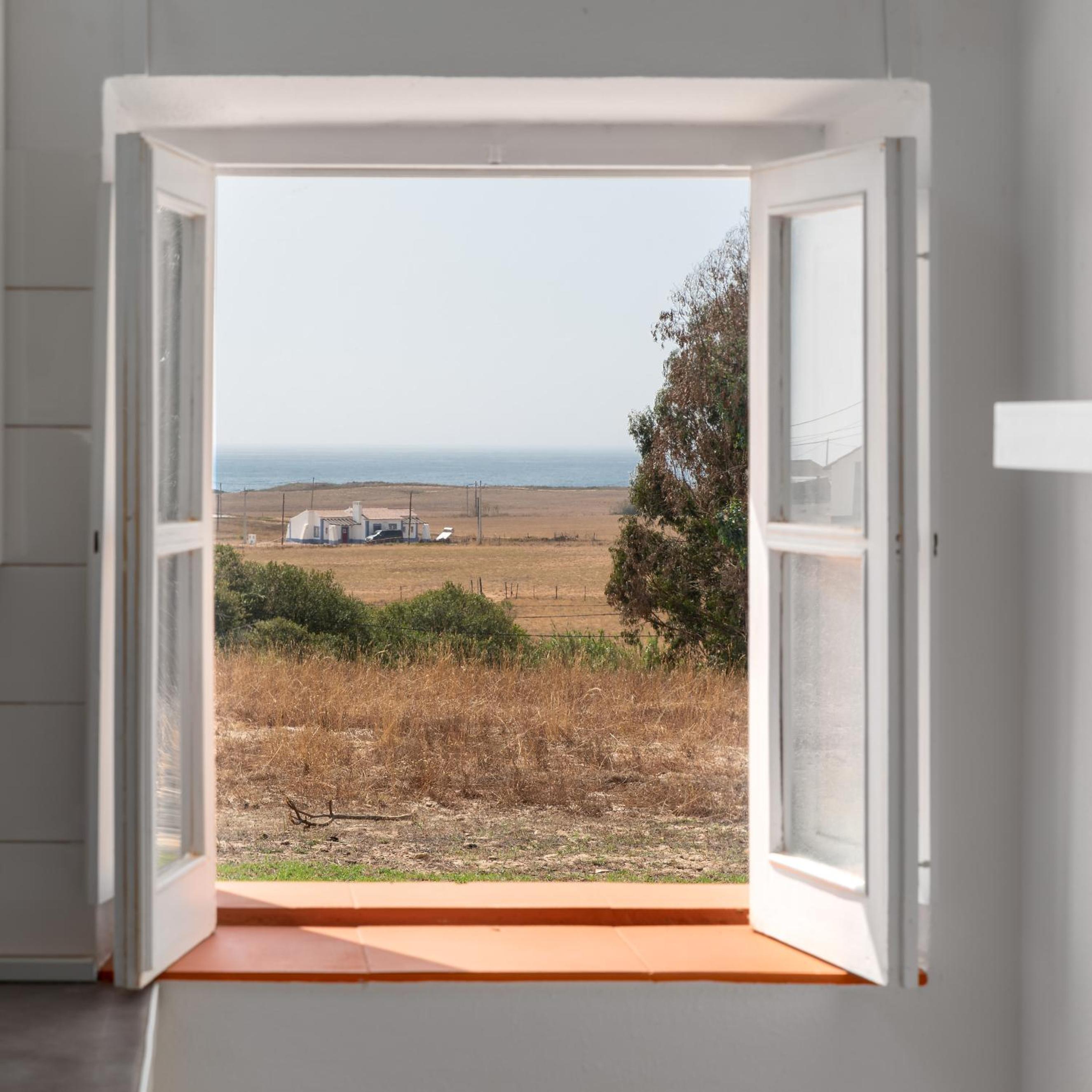 Two-Bedroom House - Photo 17