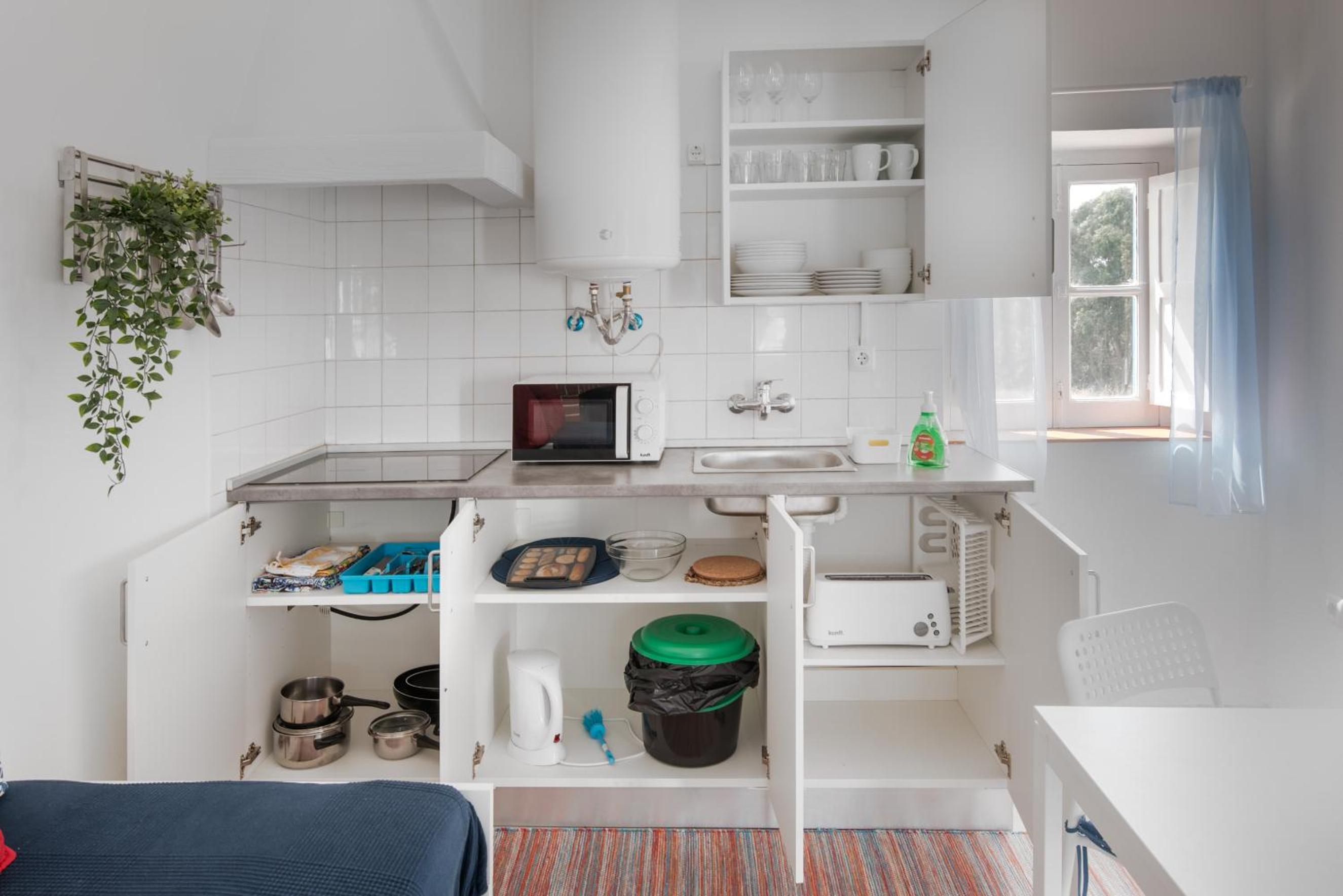 Two-Bedroom House - Photo 10