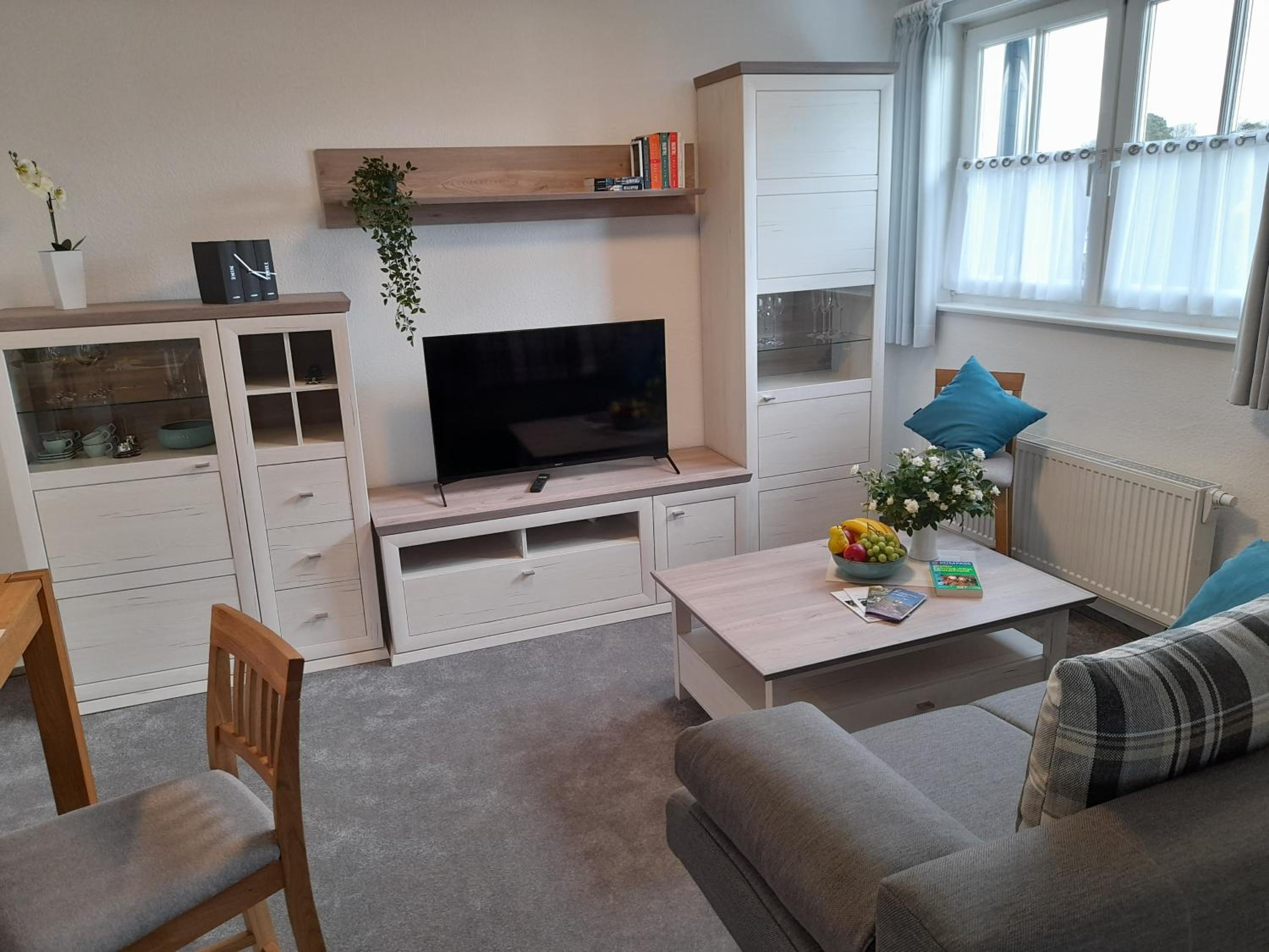 Apartment photo 2