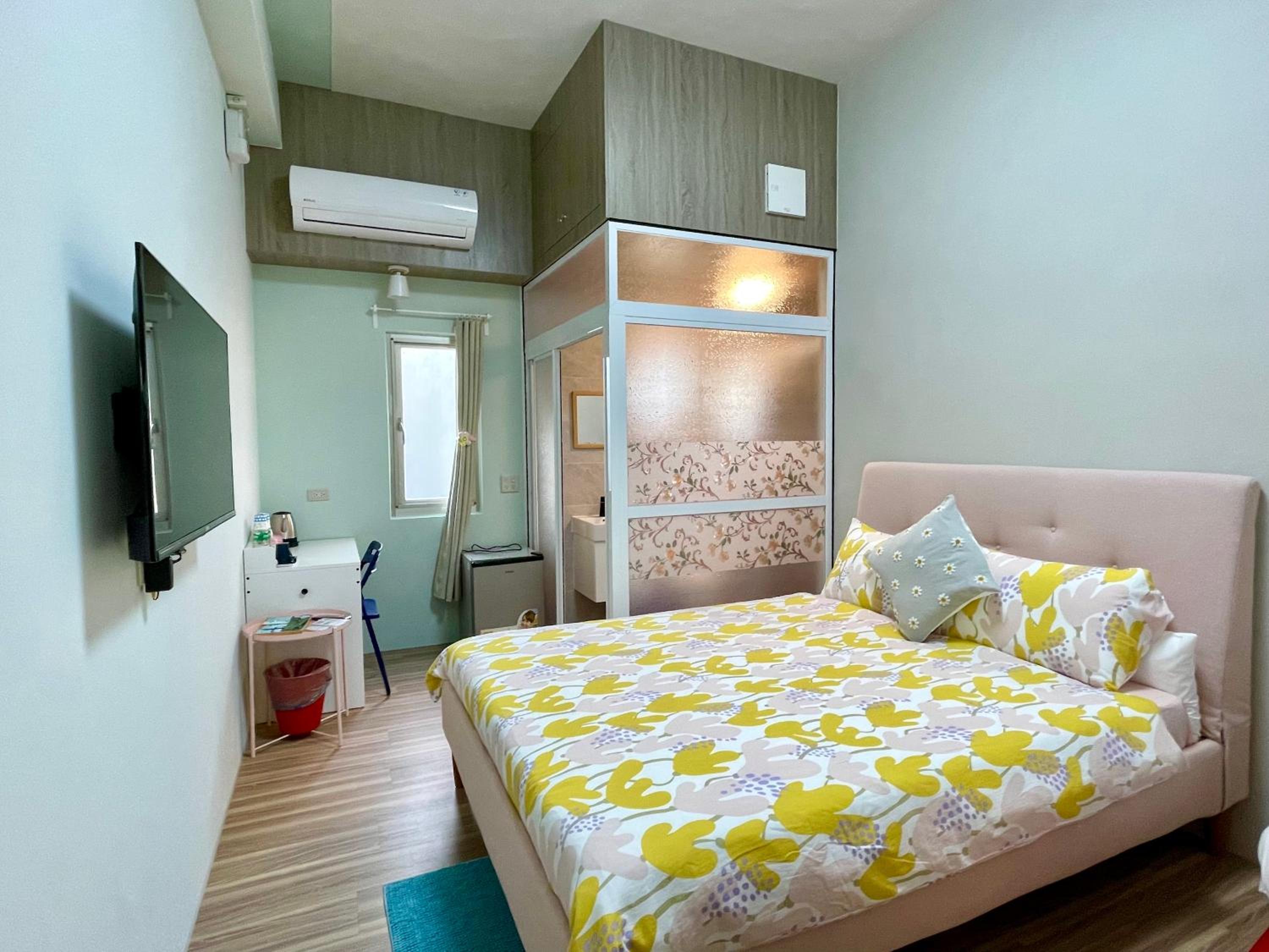 Double Room with Private Bathroom photo 3