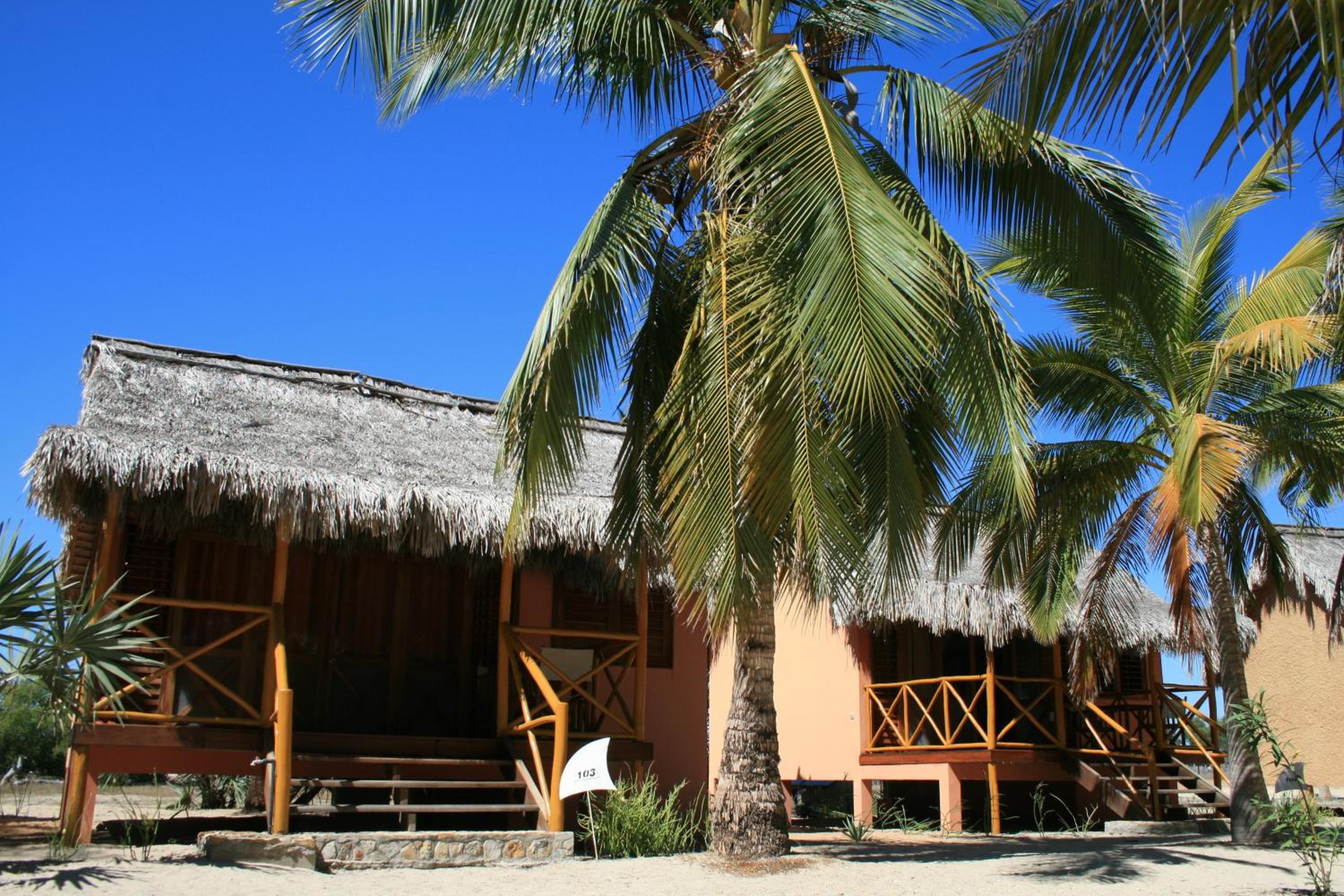 Bungalow with Sea View photo 3