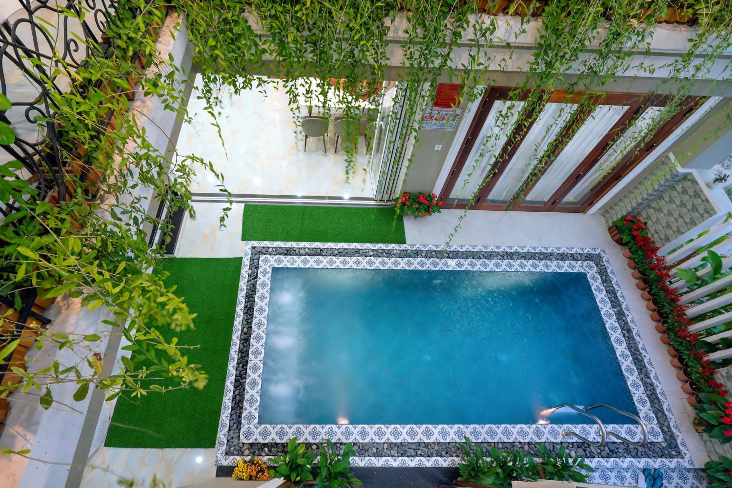 King Room with Balcony photo 2