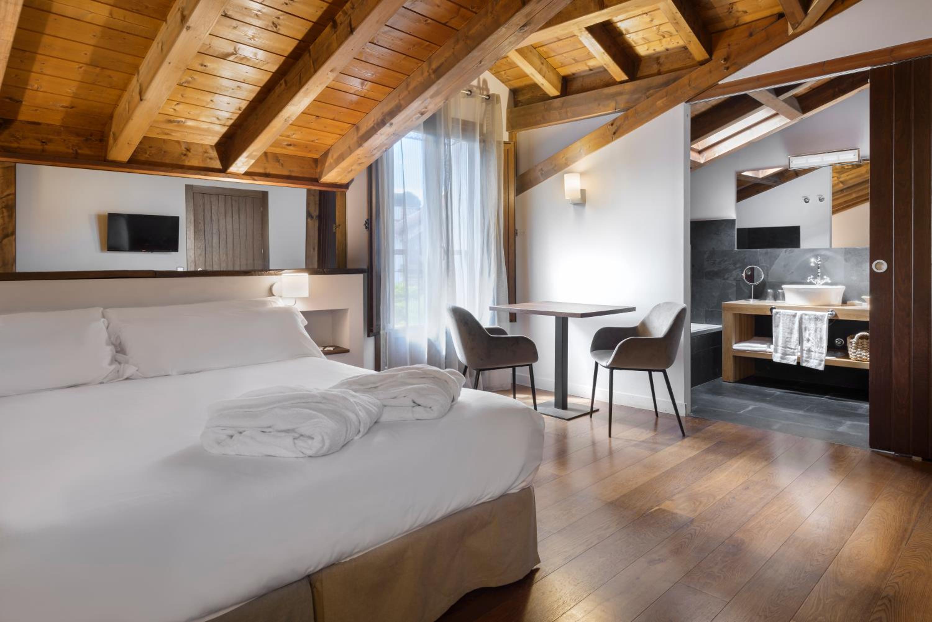 Junior Suite - Photo 7
