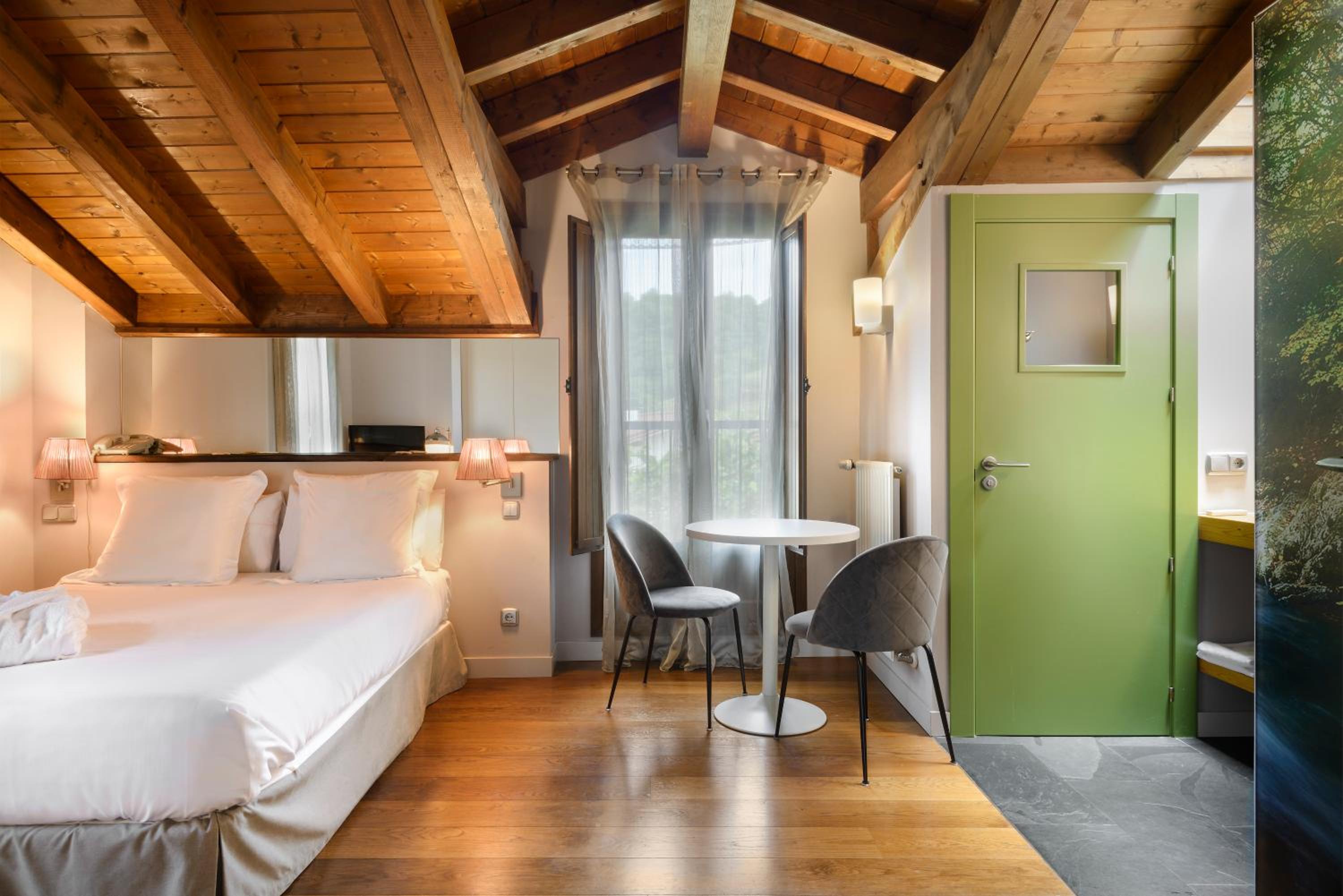 Superior Double Room - Photo 1