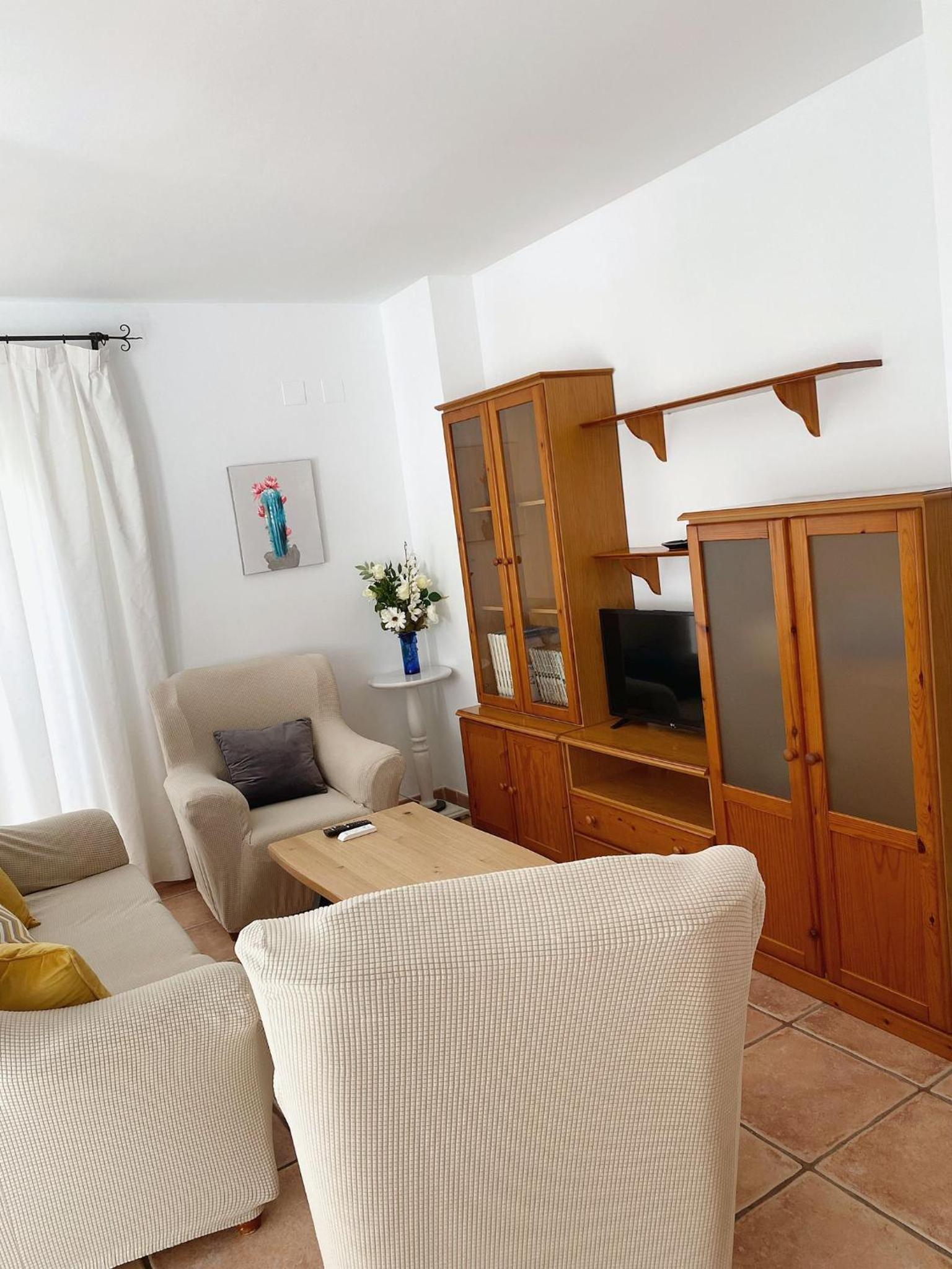 Three-Bedroom Apartment photo 2