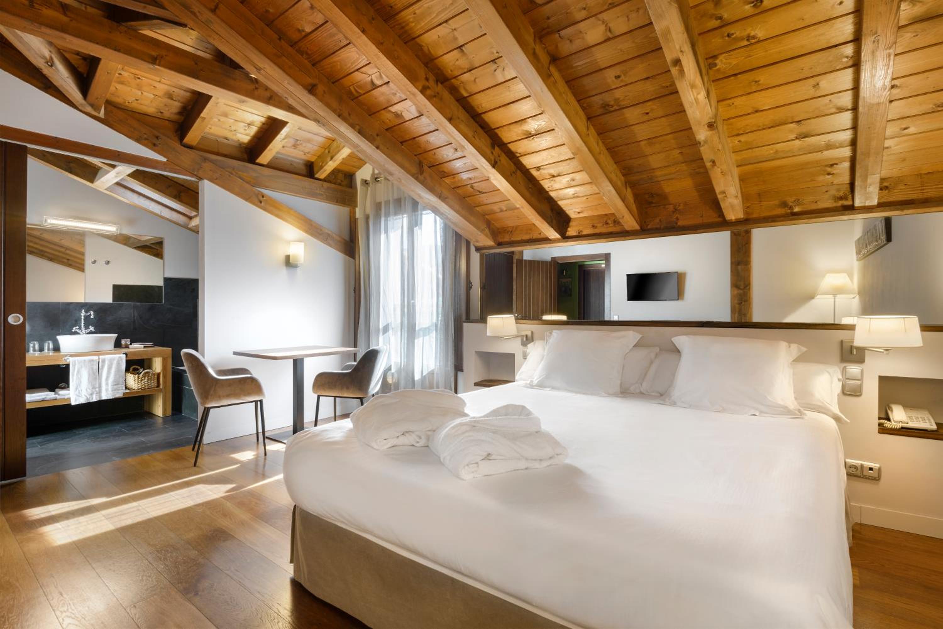 Junior Suite - Photo 6
