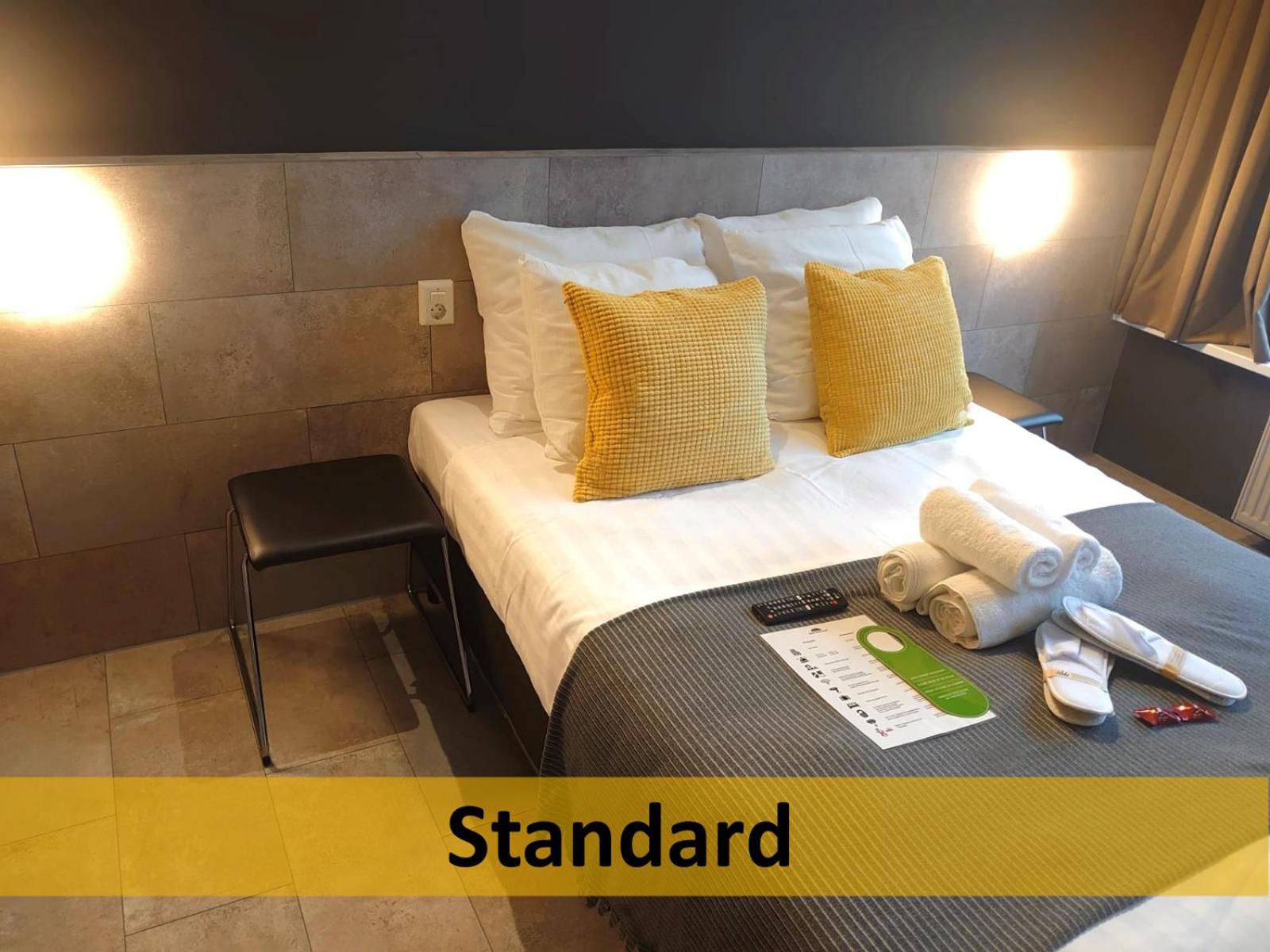 Standard Double Room with Bath photo 2