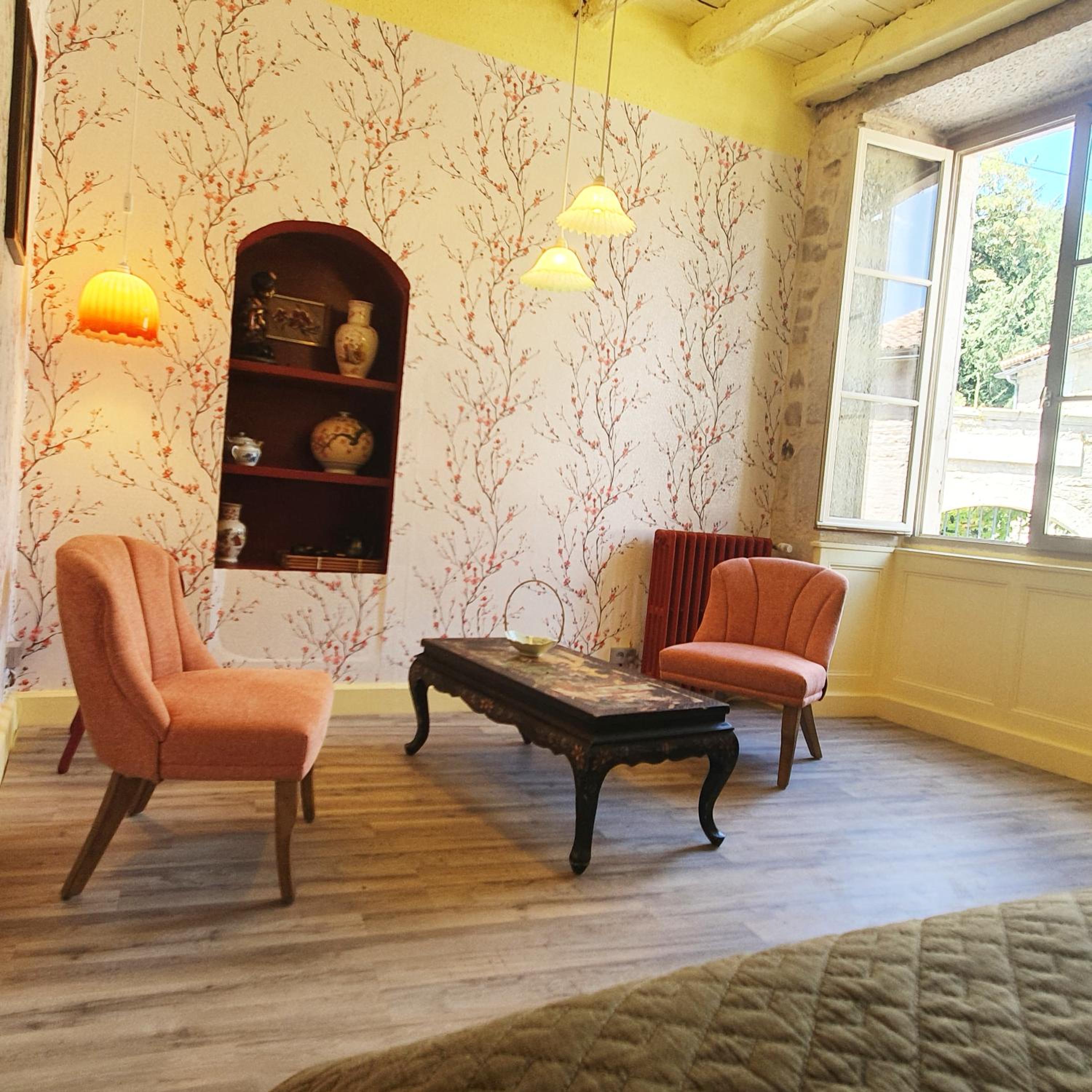 Deluxe King Room photo 2