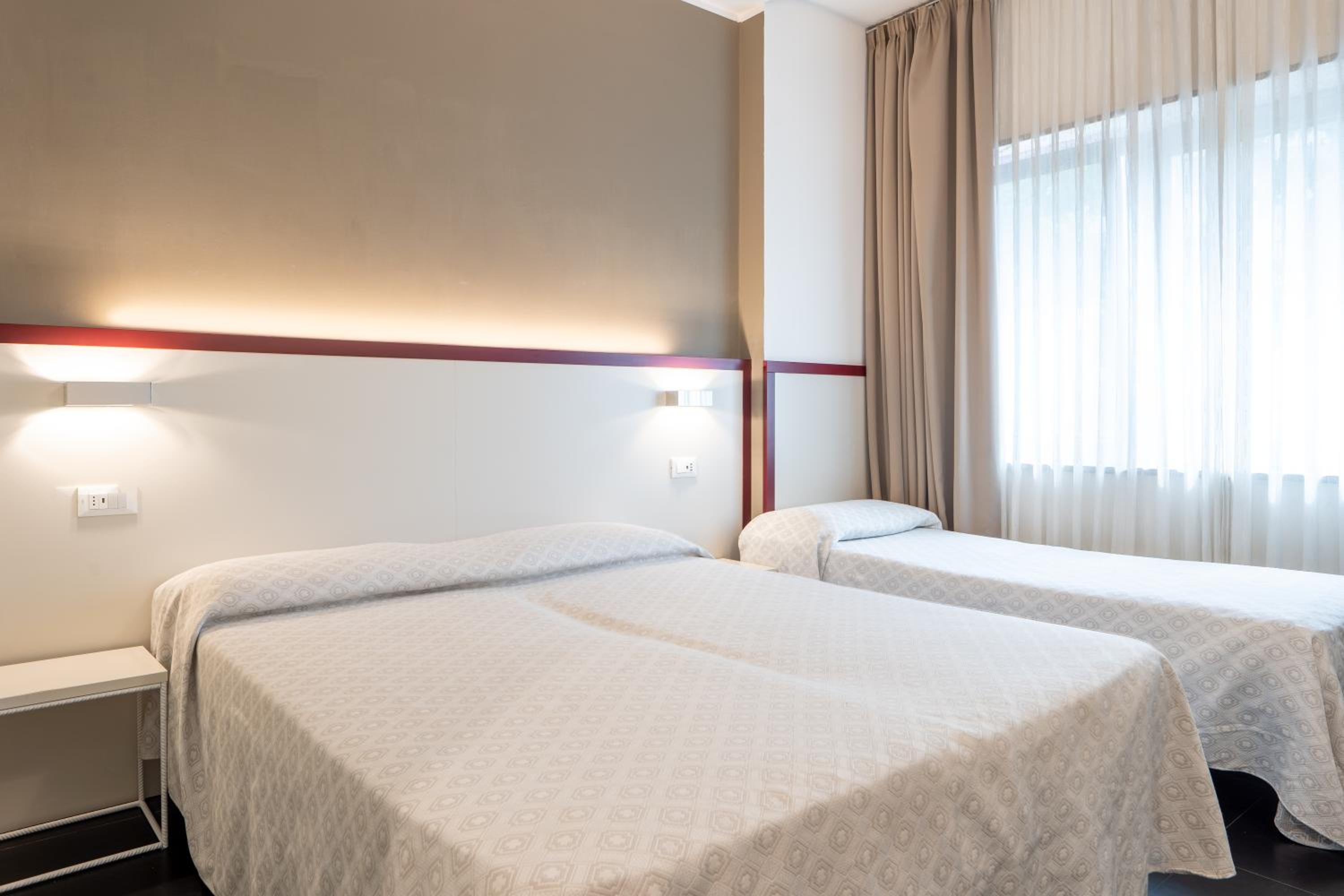 Triple Room - Photo 2