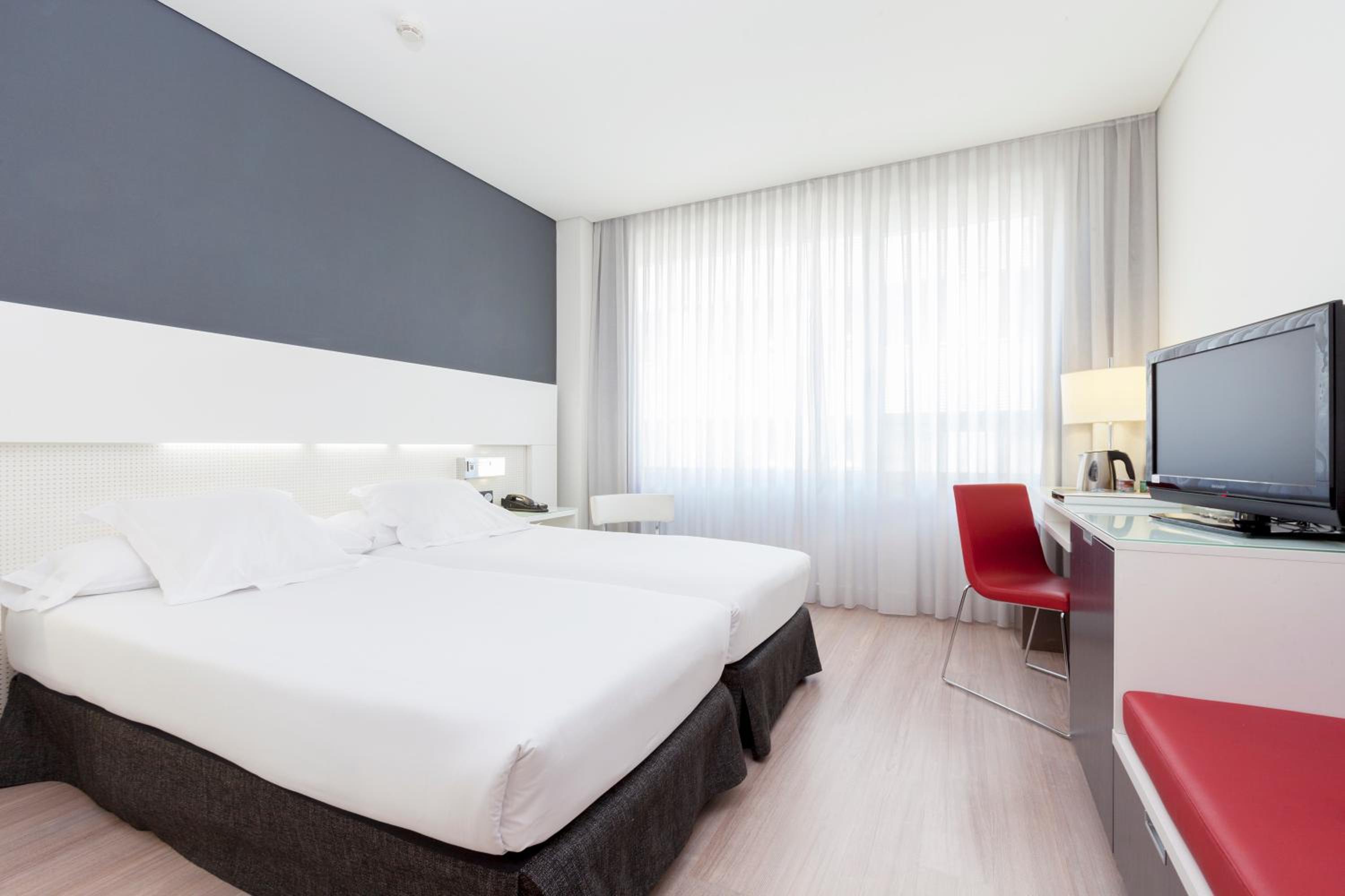  Double Room with Shuttle Service to Fairs and Congresses photo 2