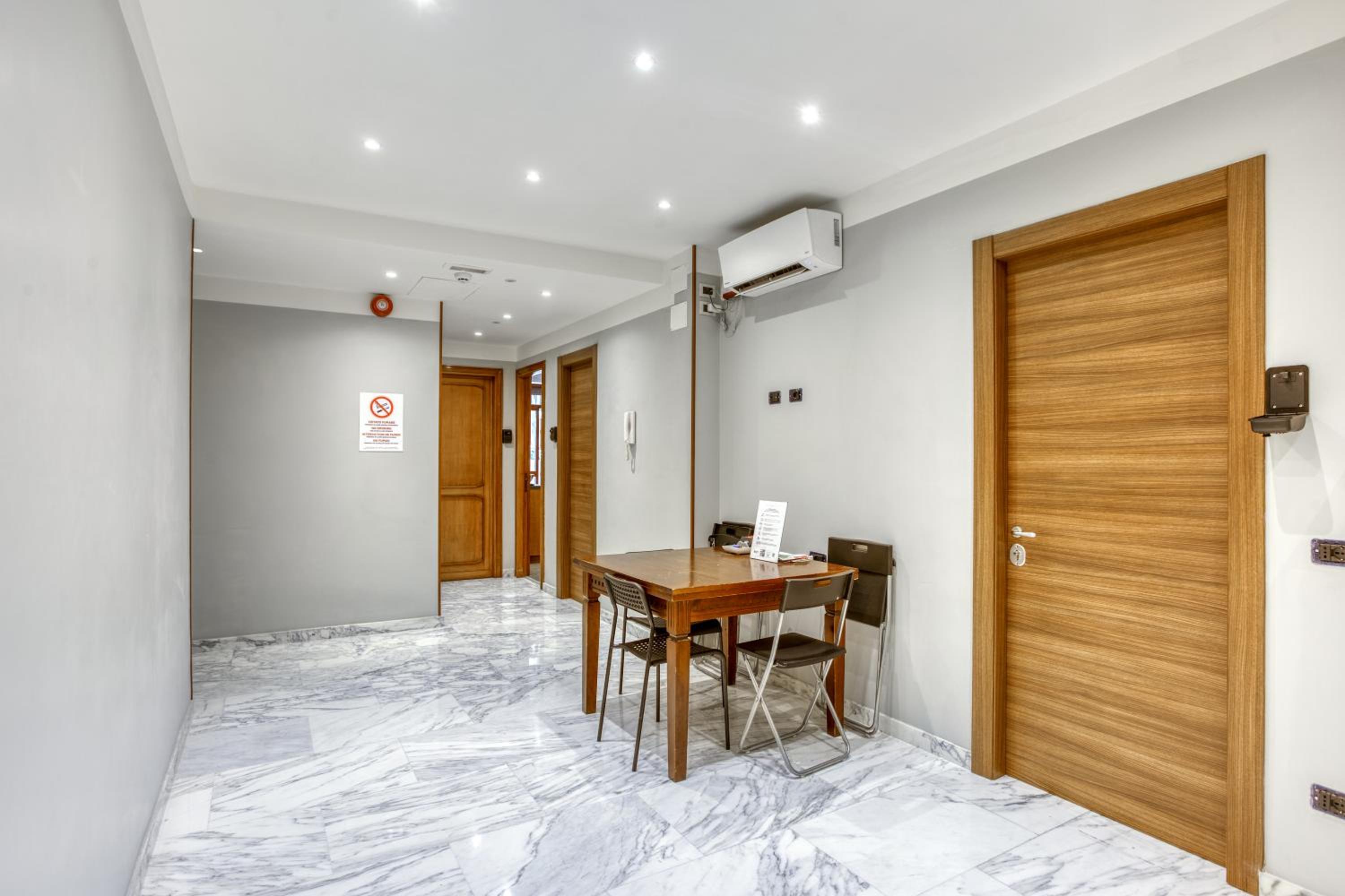 Superior Quadruple Room photo 3