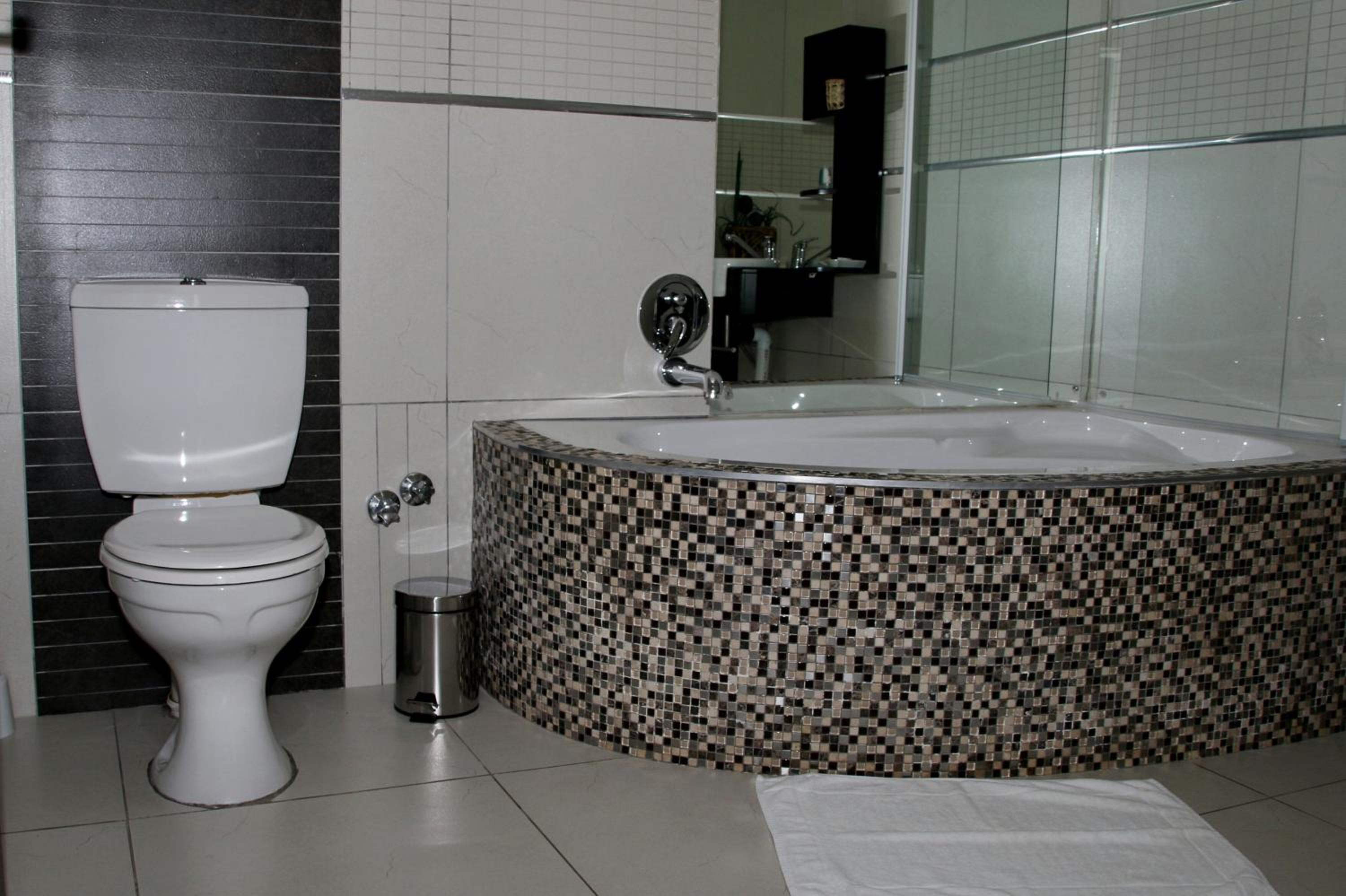 Deluxe Double or Twin Room photo 3