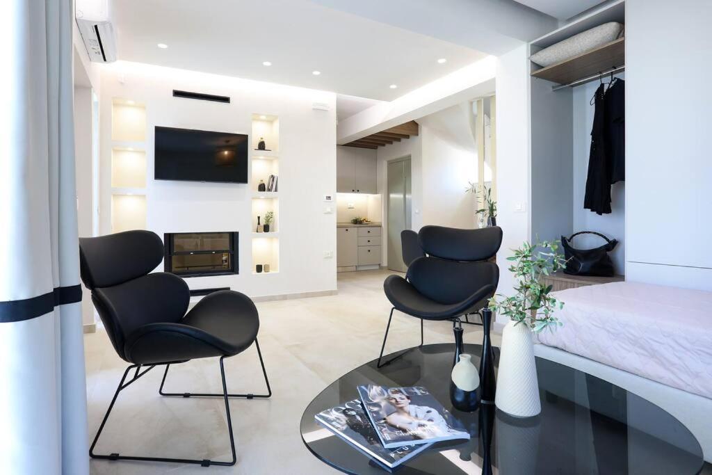 Villa photo 1