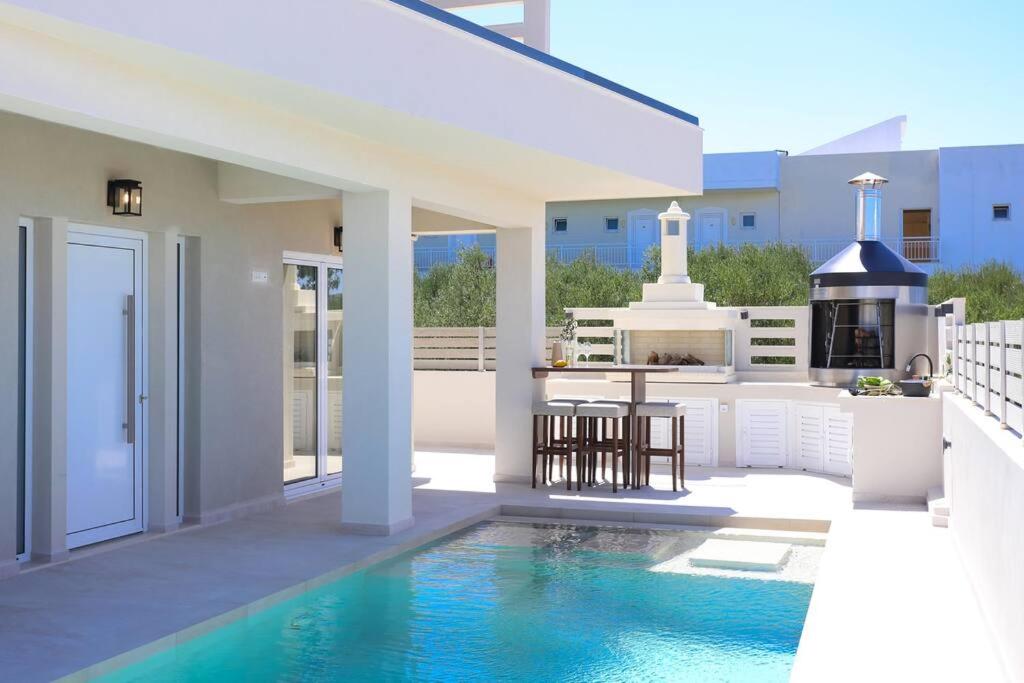 Villa photo 3
