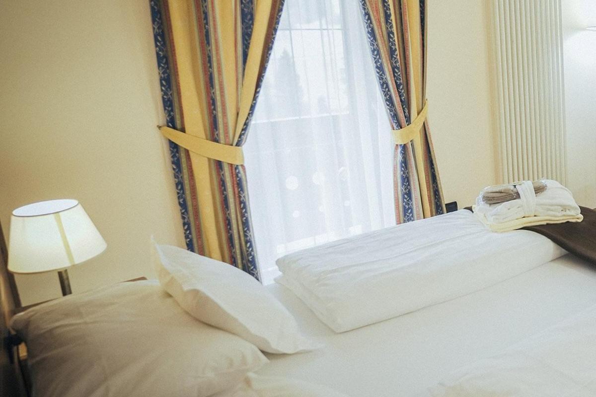Double or Twin Room photo 1