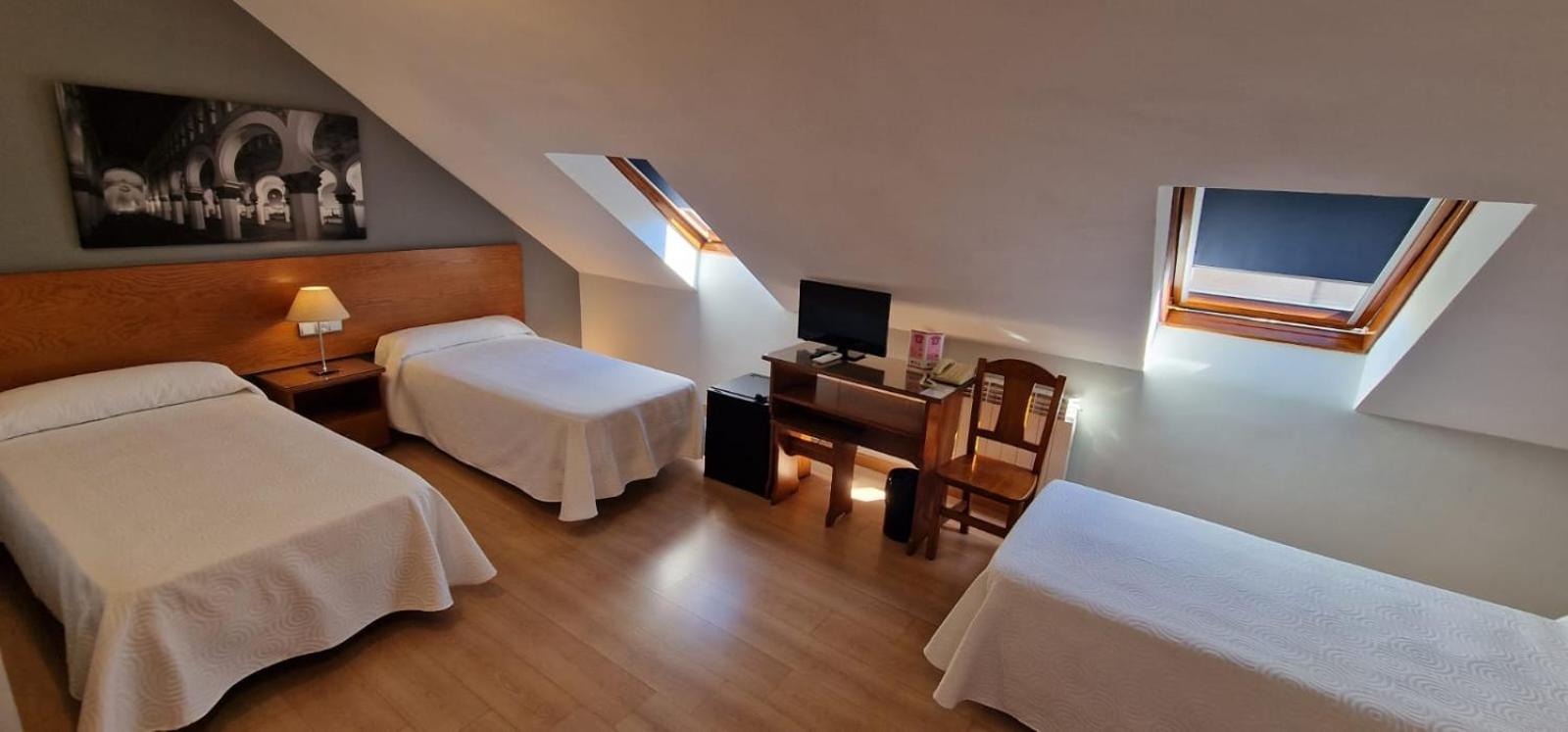 Habitación Doble o con Dos Camas con Cama Adicional