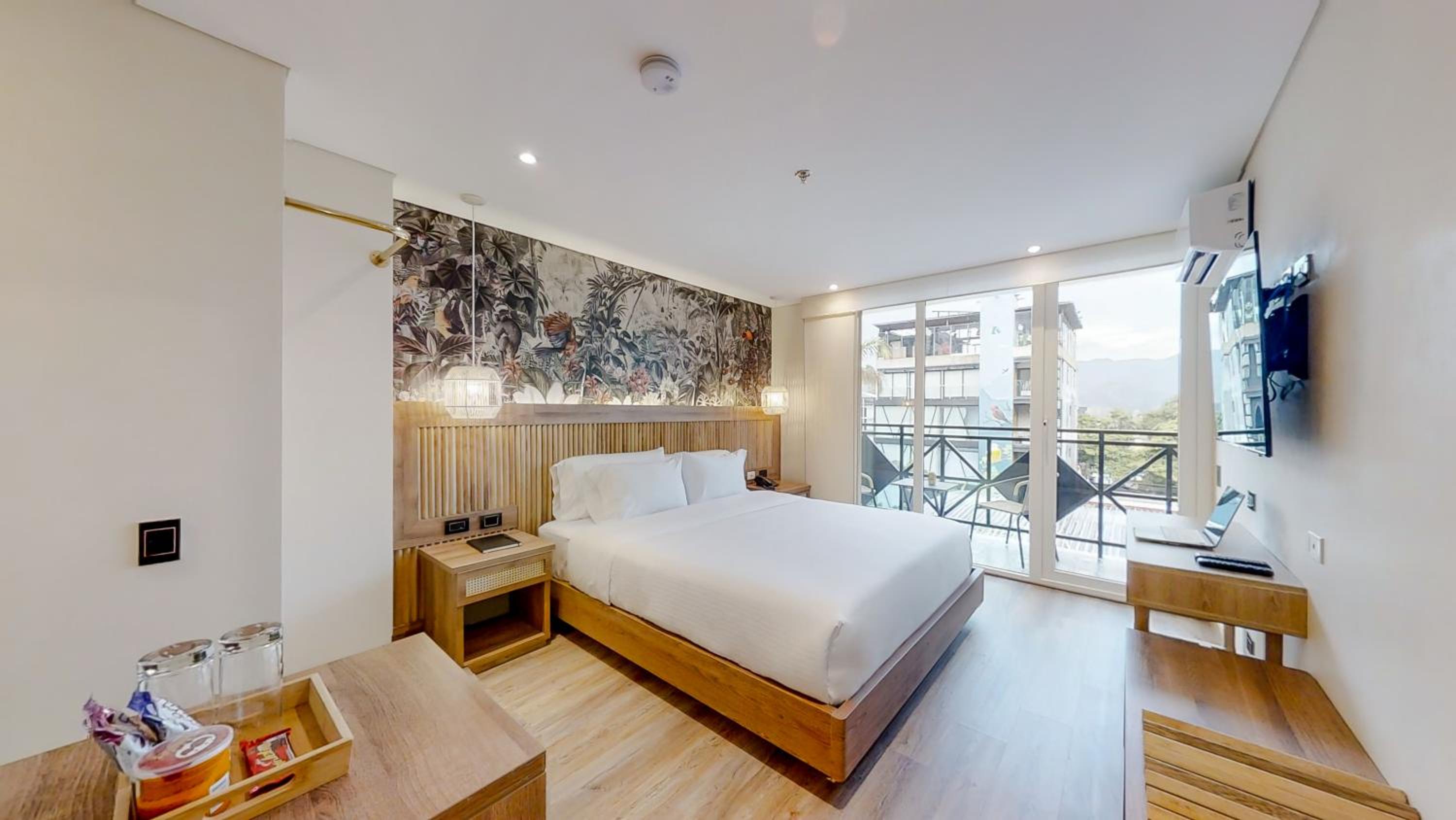 King Room with Balcony photo 3