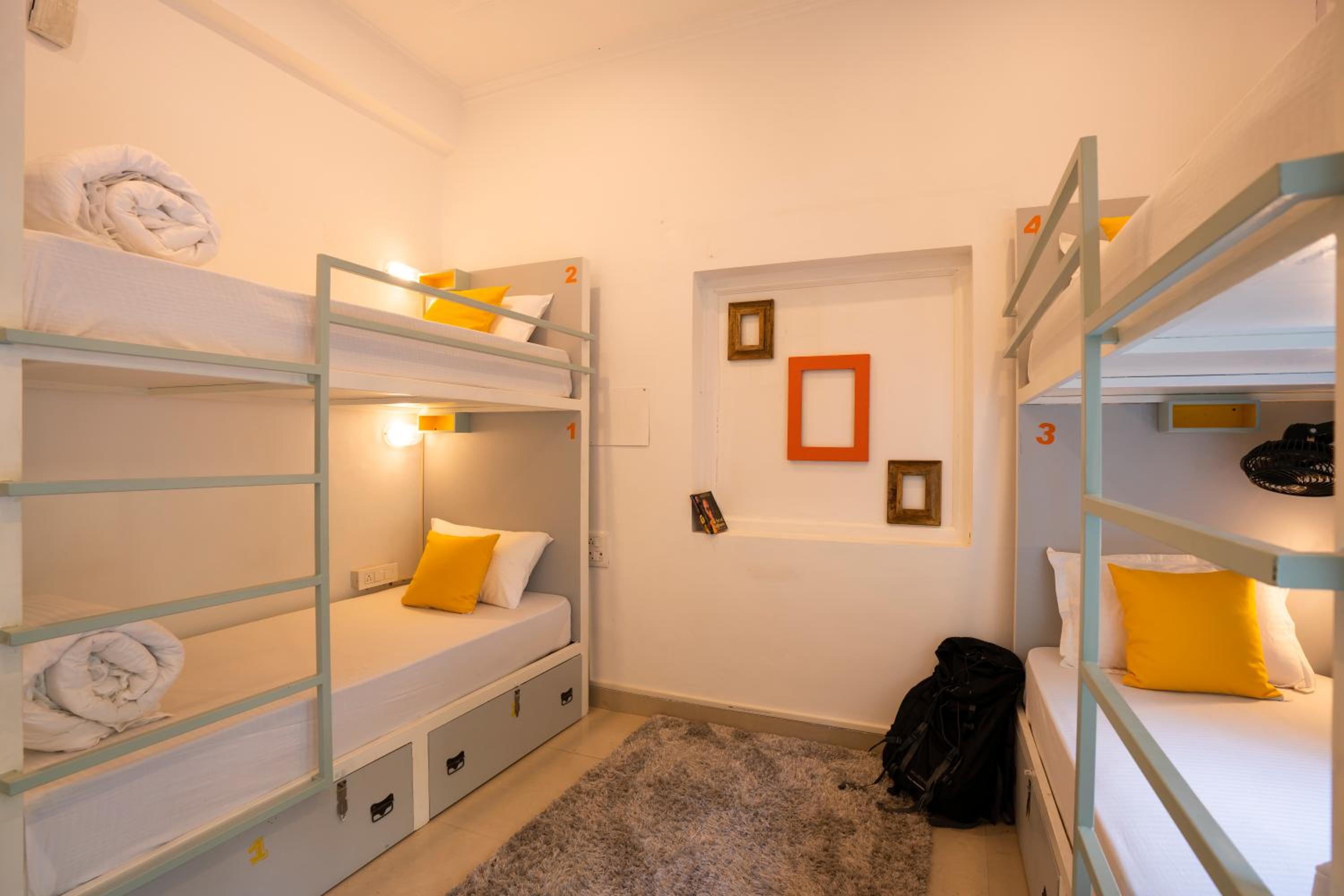 Bed in 4-Bed Female Dormitory Room photo 3