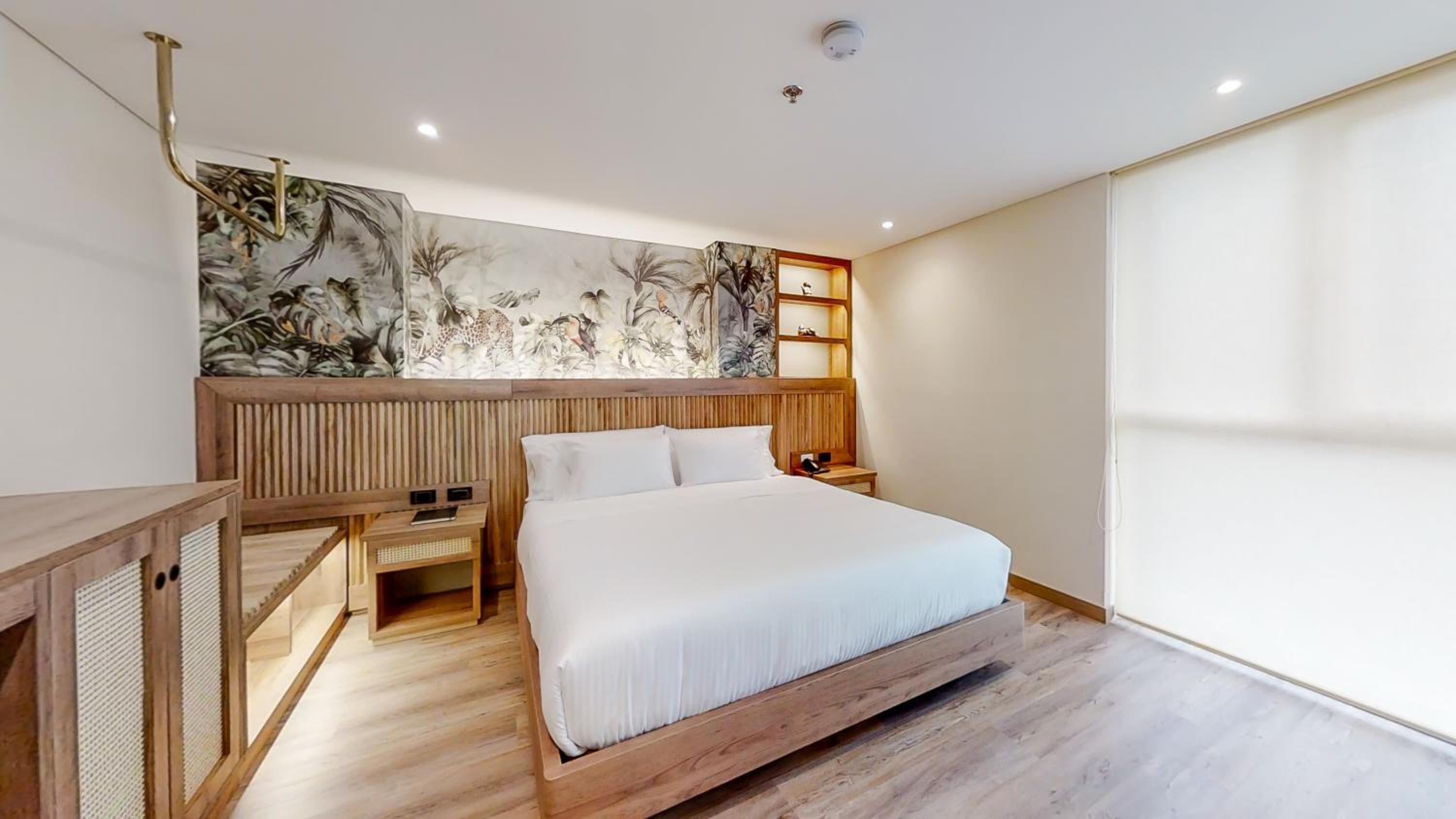 Deluxe Double Room with Bath photo 2