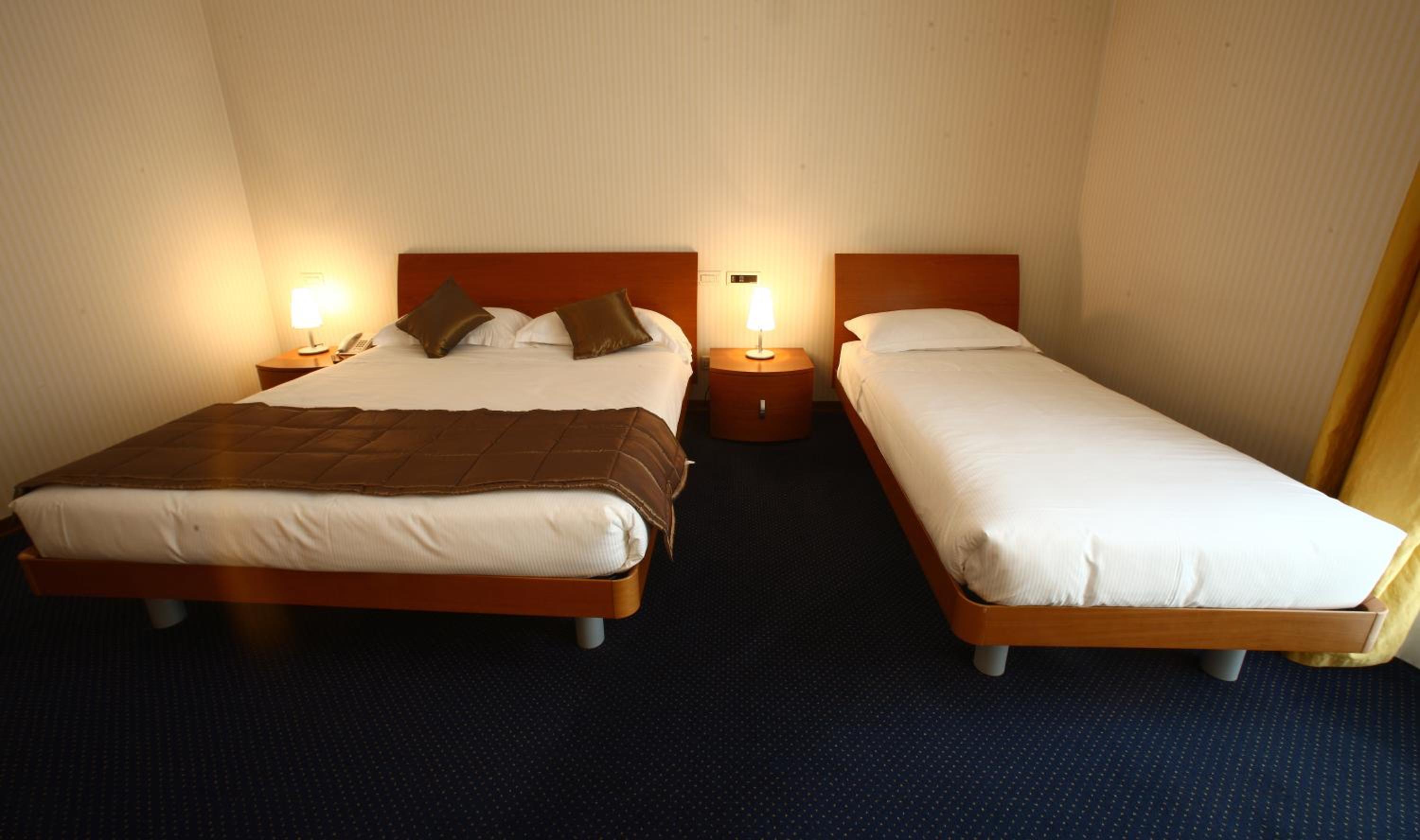 Triple Room - Photo 1