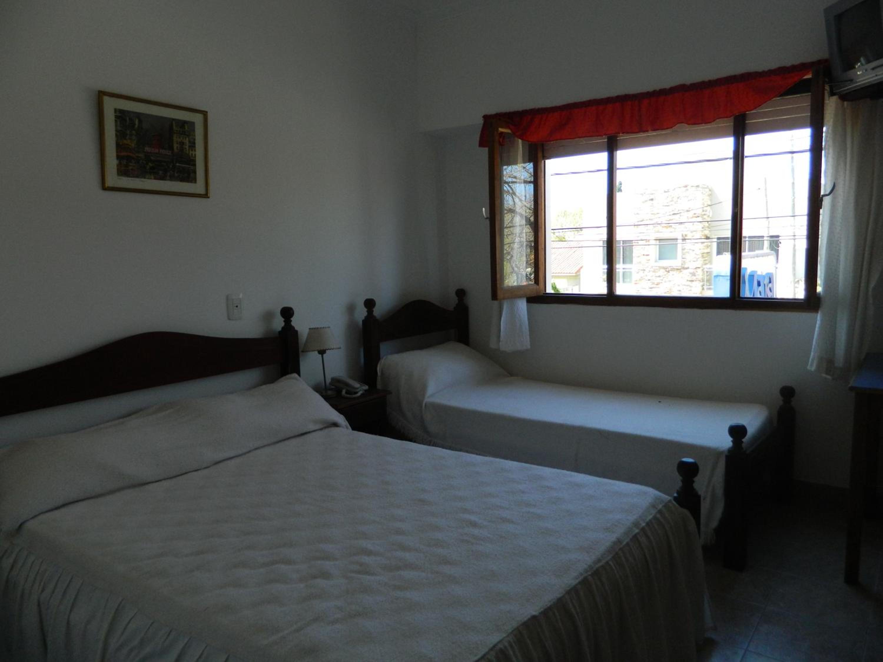 Standard Triple Room photo 2