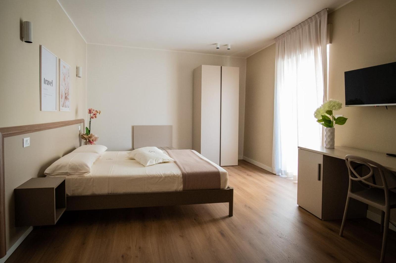 Quadruple Room with Private Bathroom - Photo 1