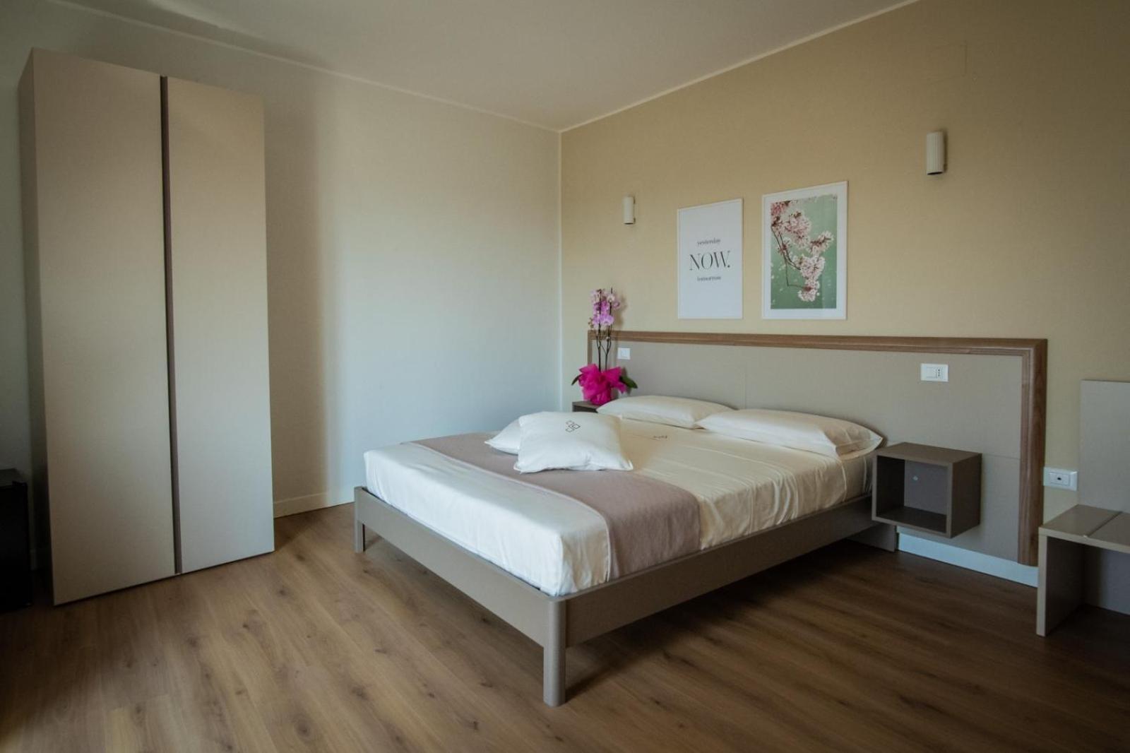 Quadruple Room with Private Bathroom