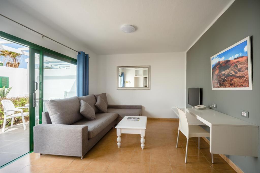 One-bedroom apartment (2 Adults and 1 Child) photo 1
