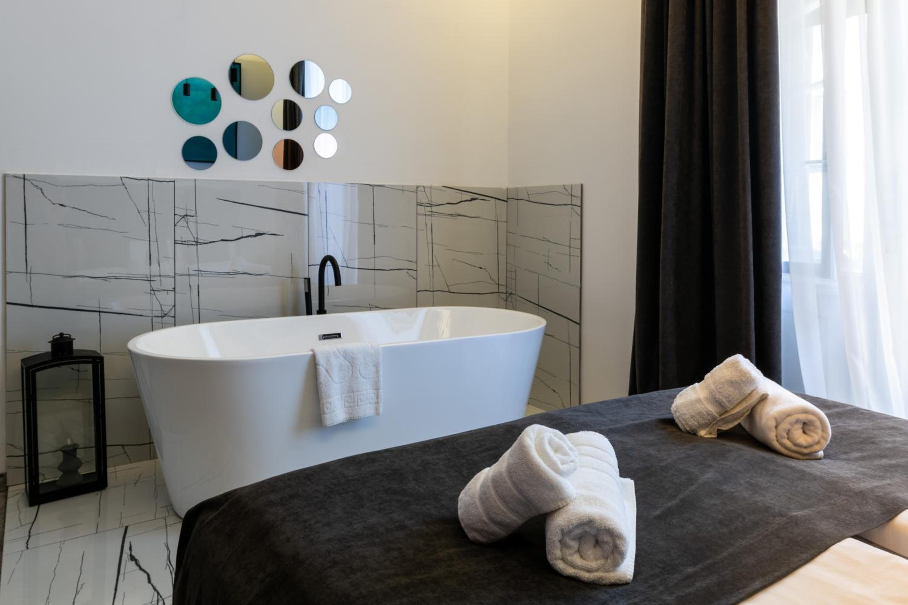 Superior Double or Twin Room with Terrace - Annex - Photo 4