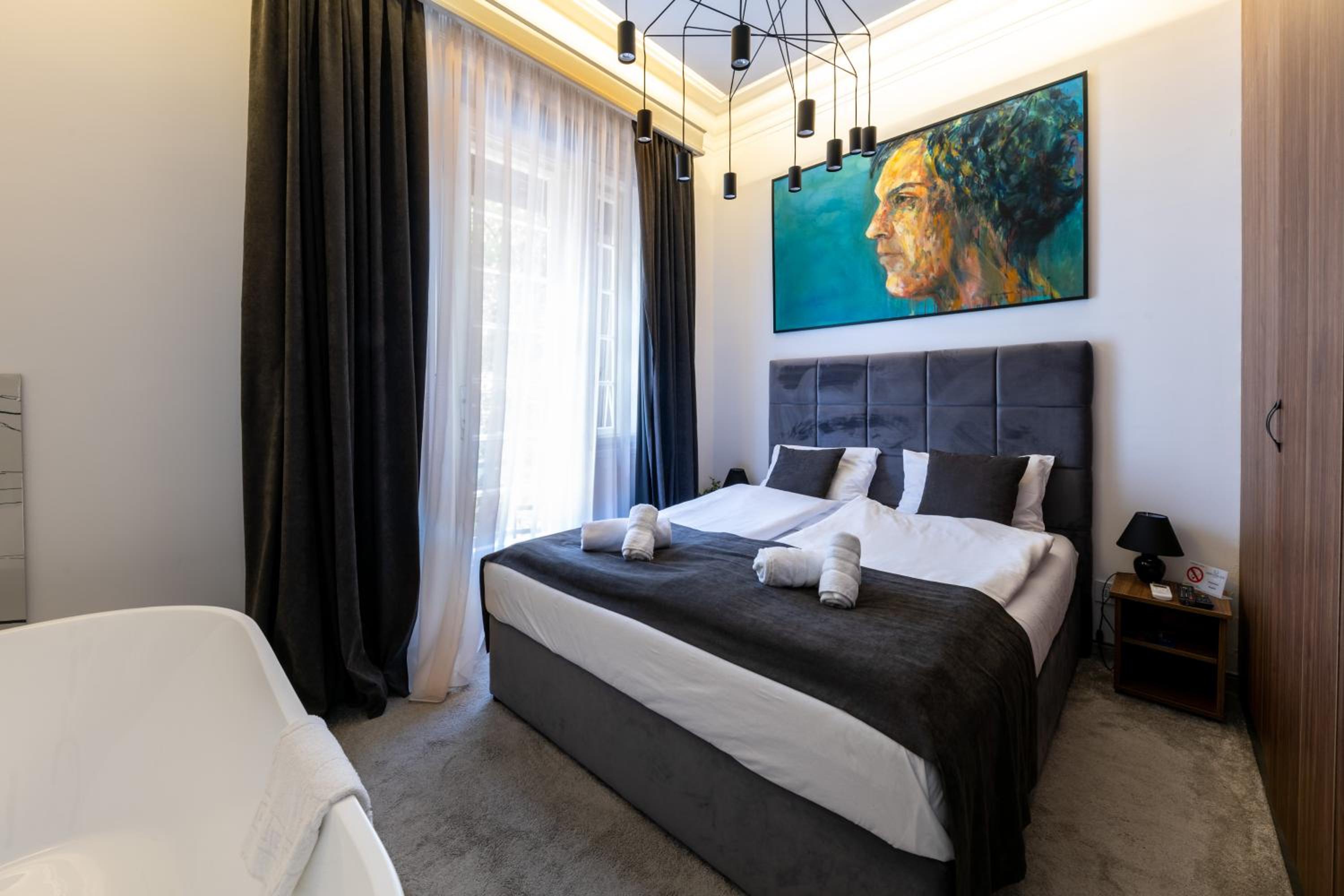 Superior Double or Twin Room with Terrace - Annex - Photo 1