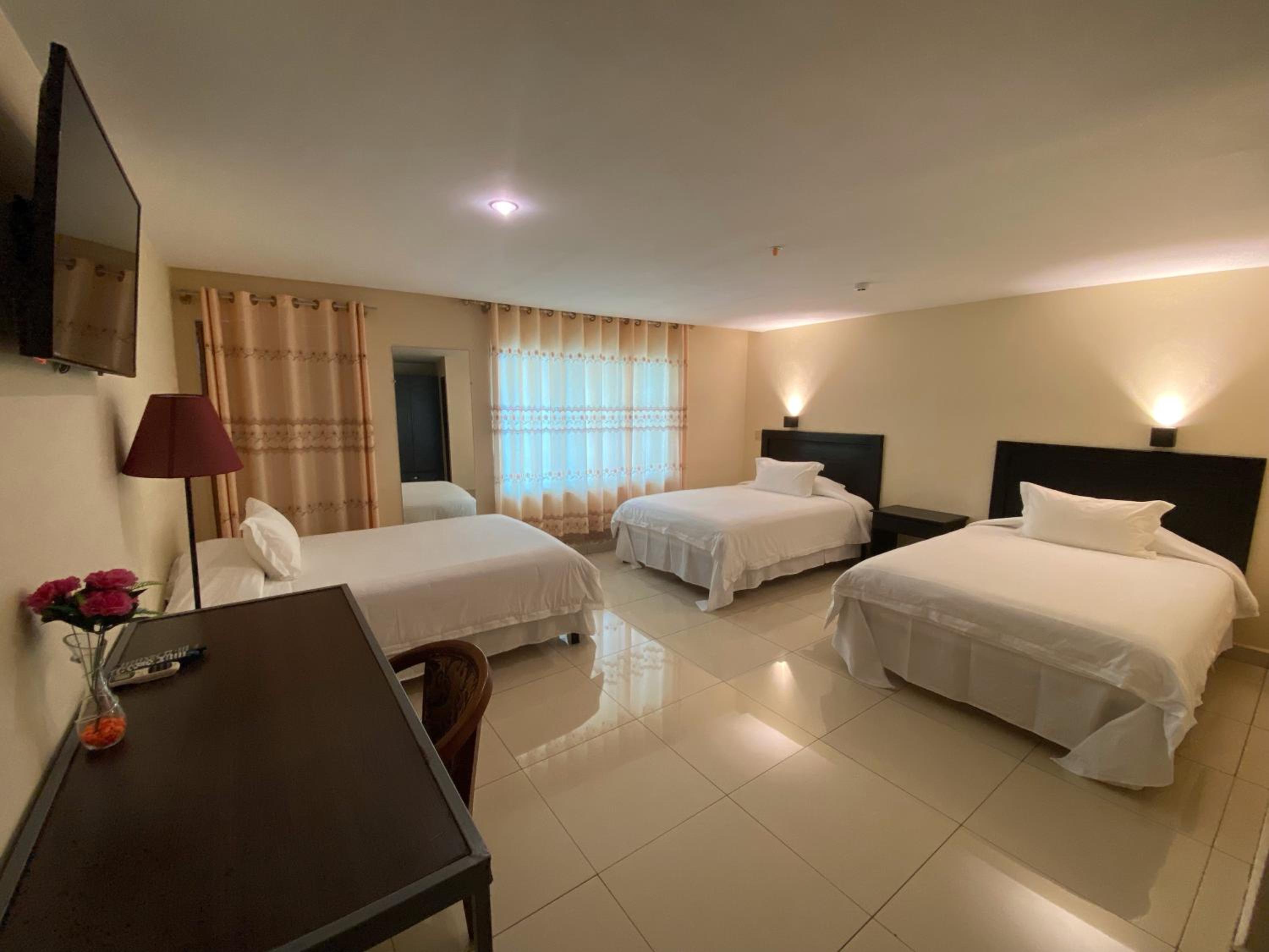 Executive Triple Room photo 1