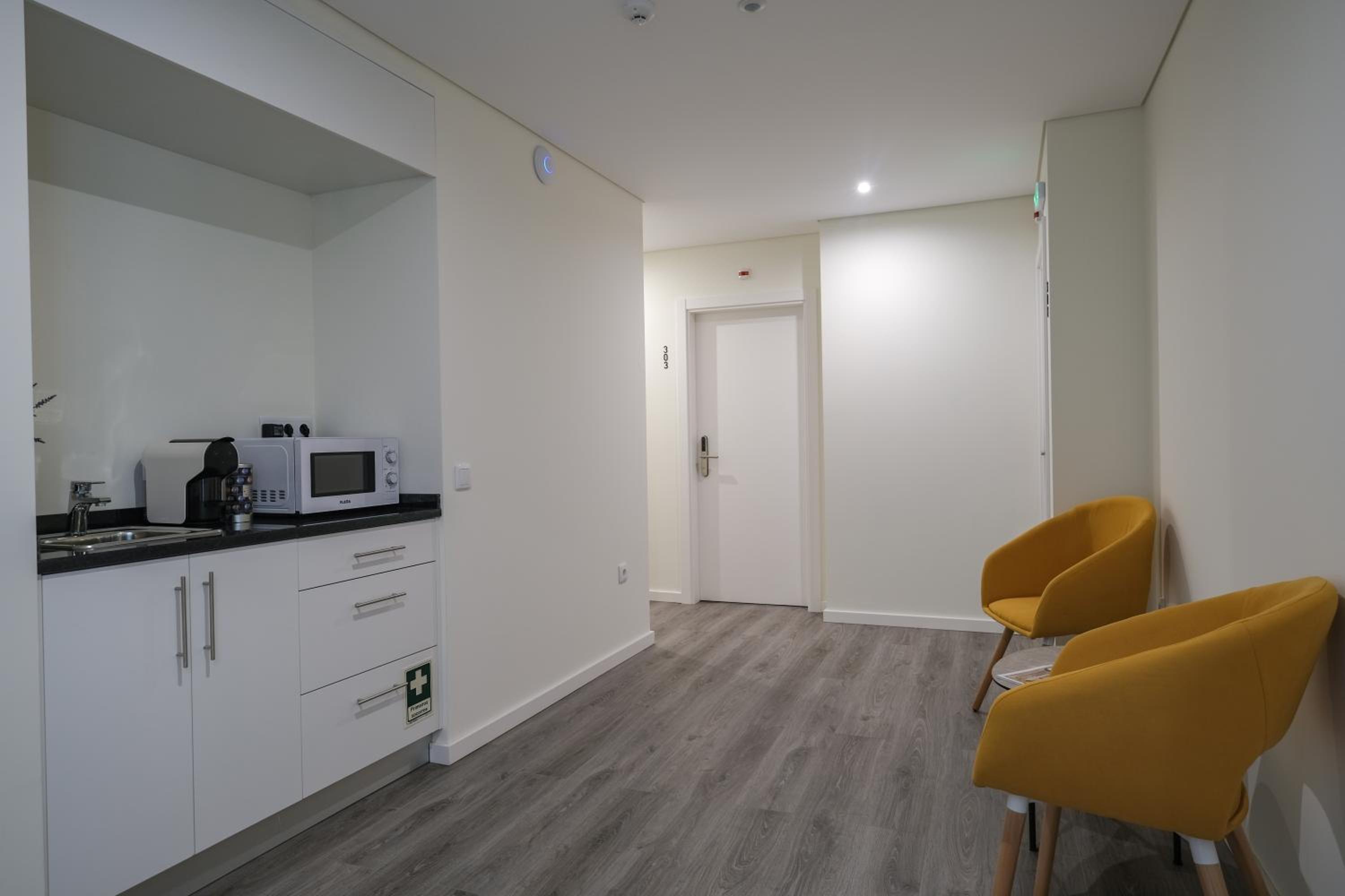 Double or Twin Room - Photo 21