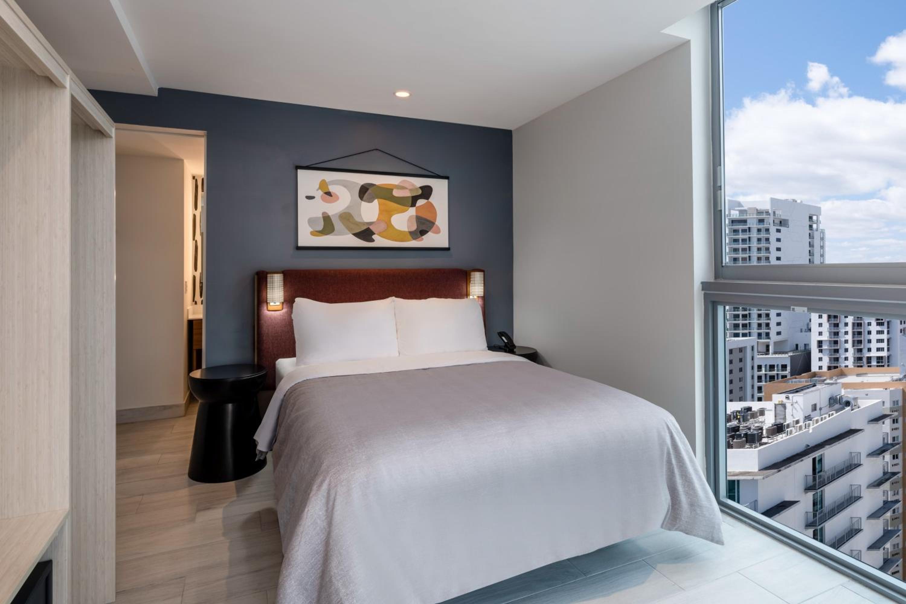 Two-Bedroom Suite with Balcony photo 3