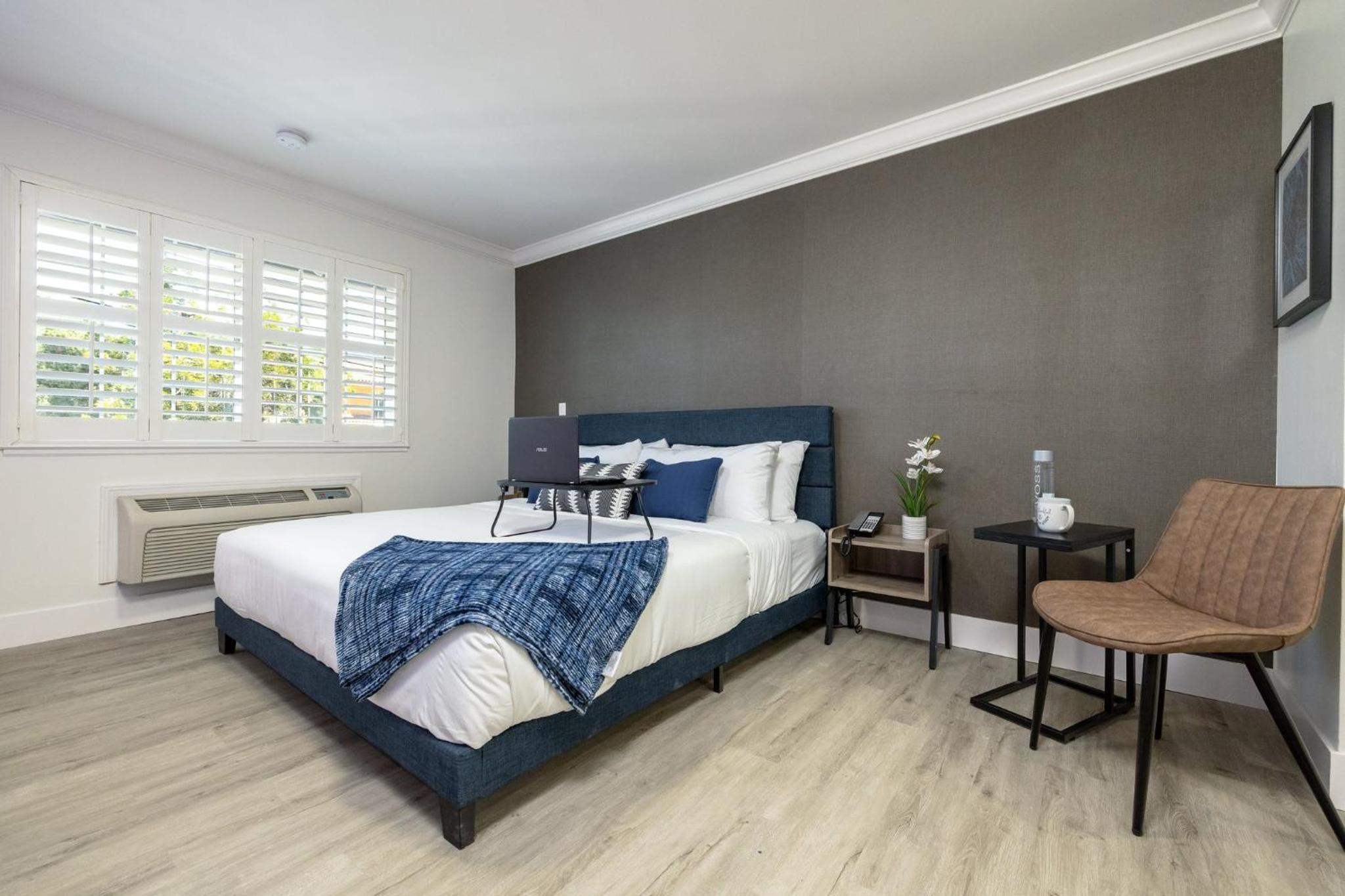Double Room - Disability Access - Photo 7