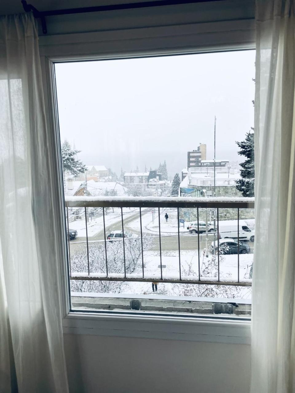 Apartment with Mountain View photo 2