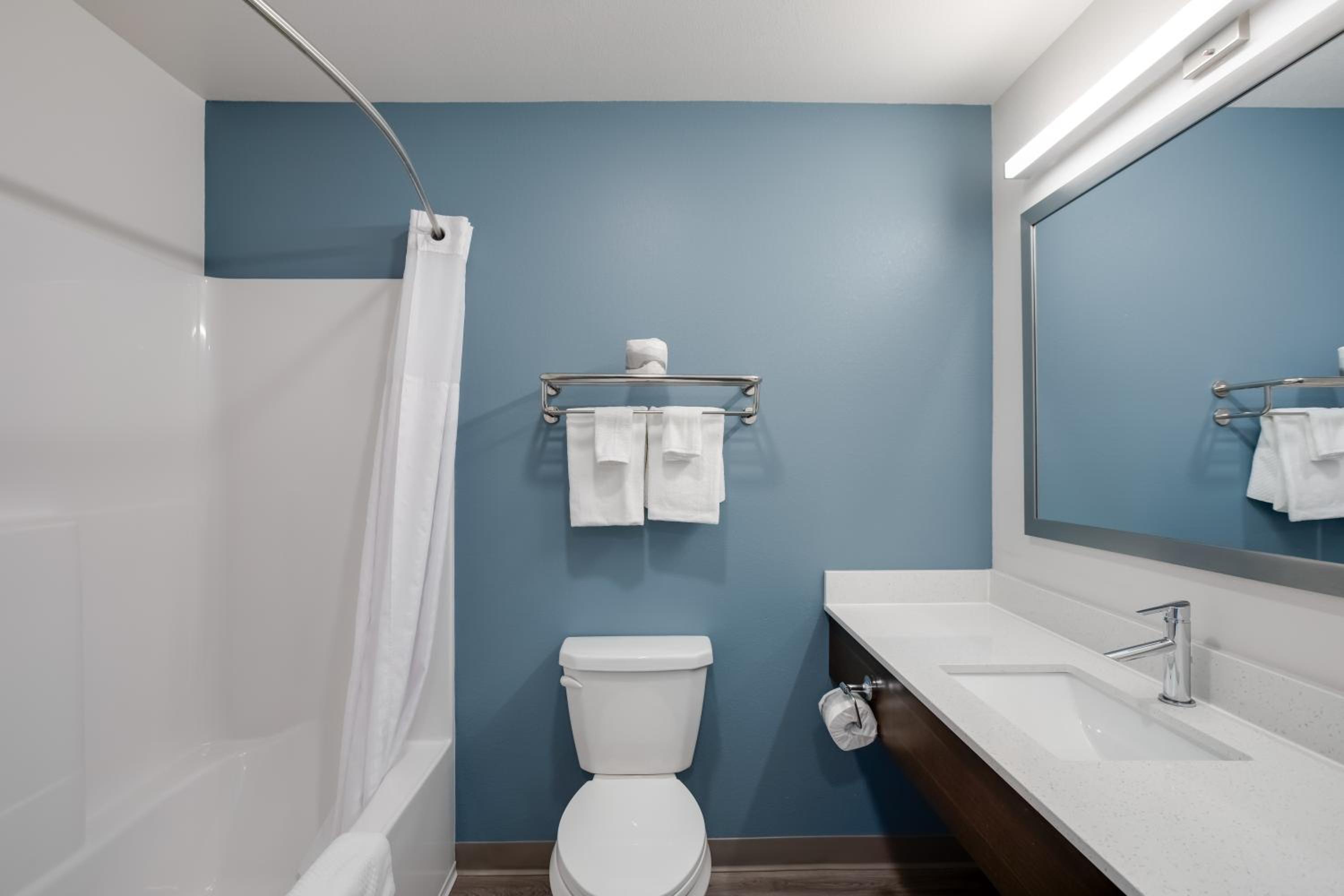 QUEEN SUITE - Photo 3