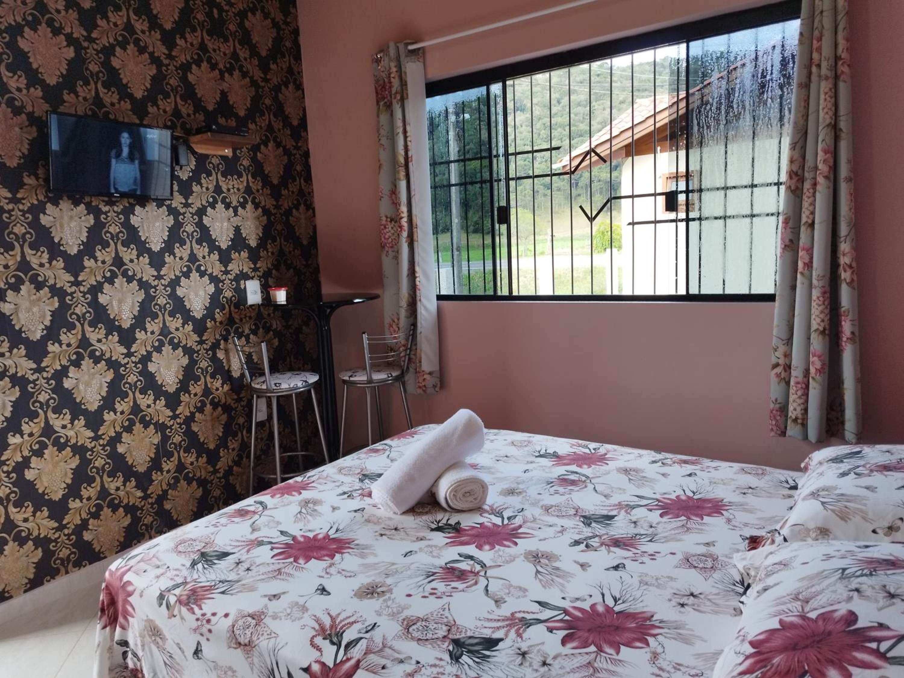 Double Room - Photo 12