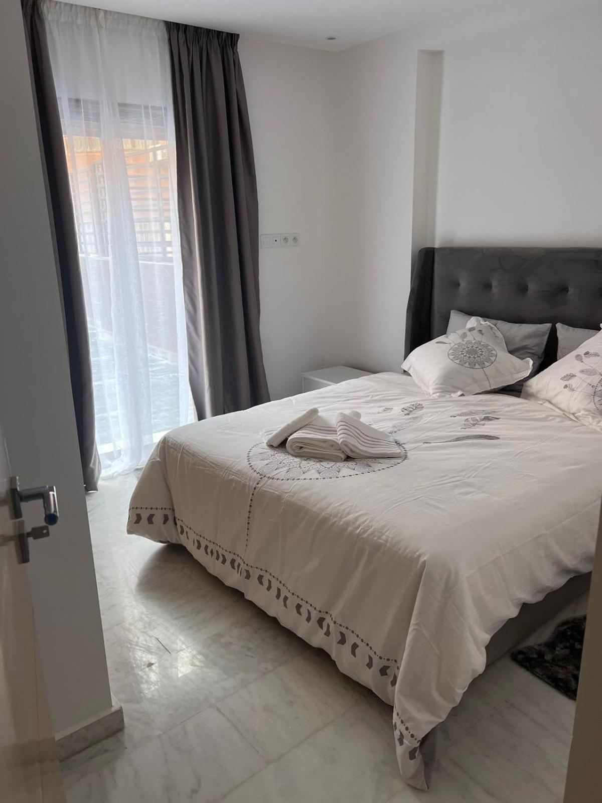 One-Bedroom Apartment - Photo 11