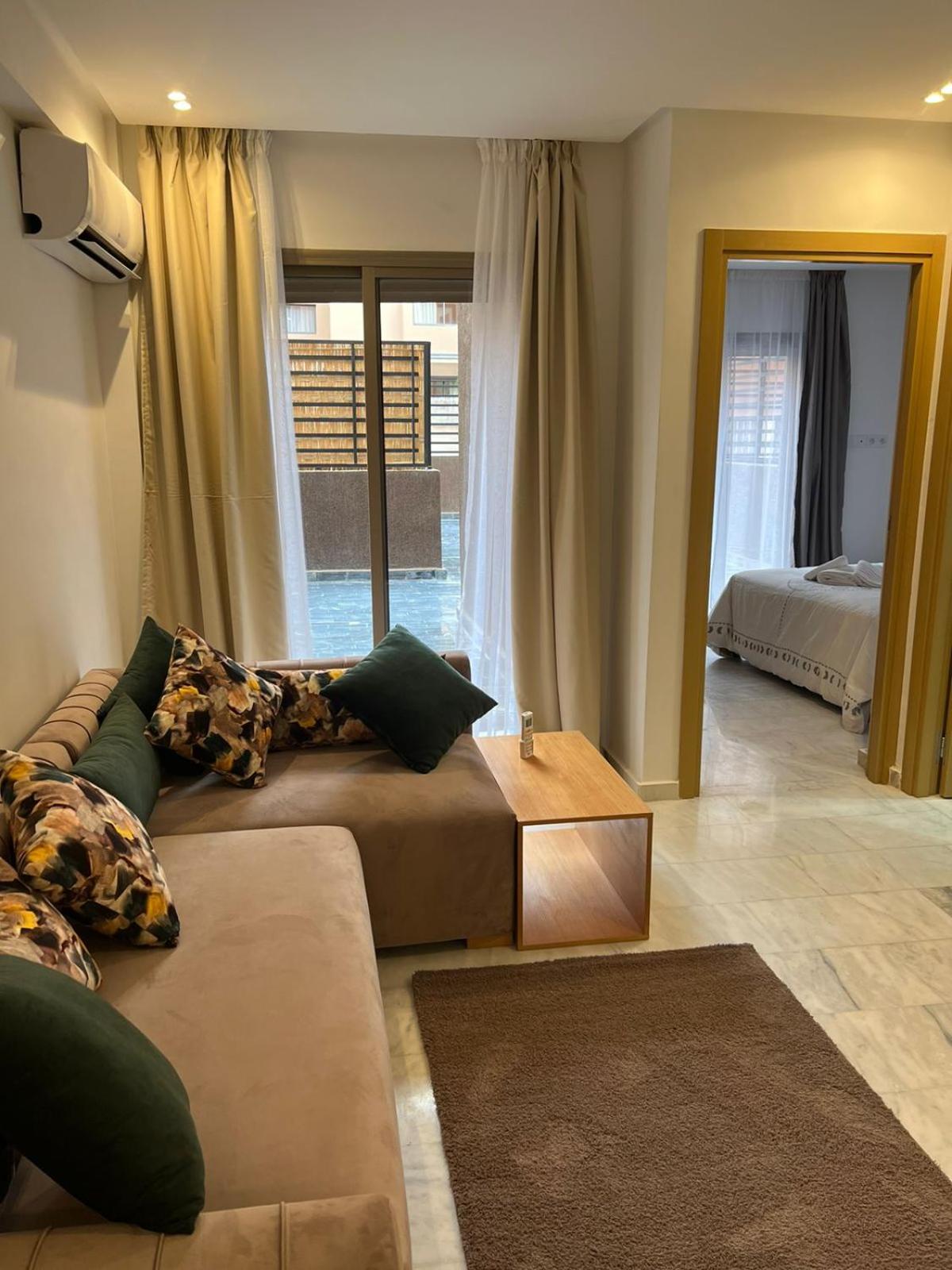 One-Bedroom Apartment - Photo 15