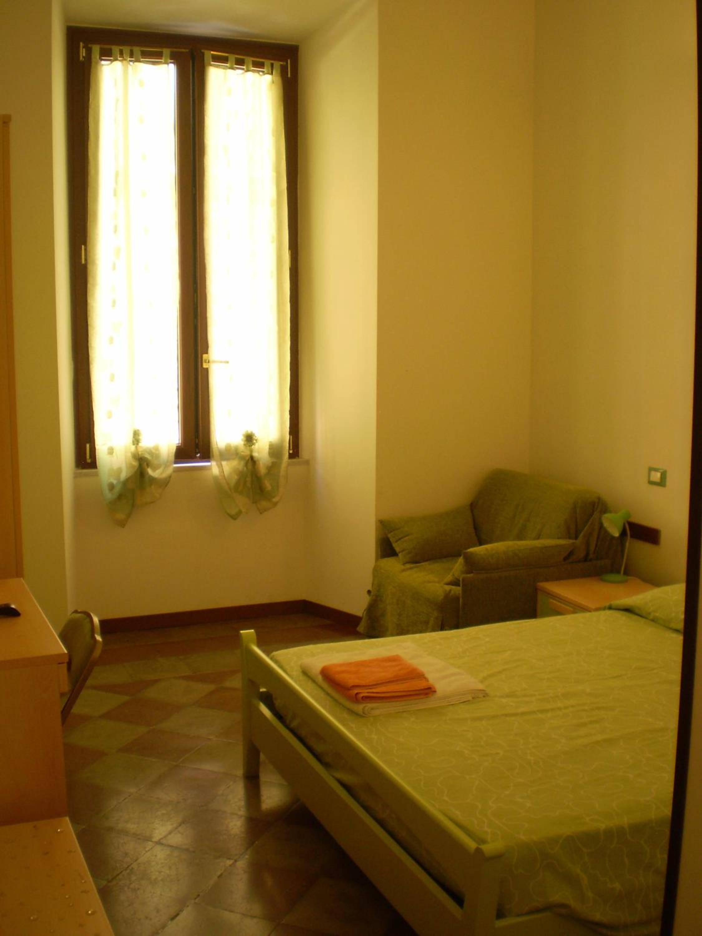 Triple Room photo 2