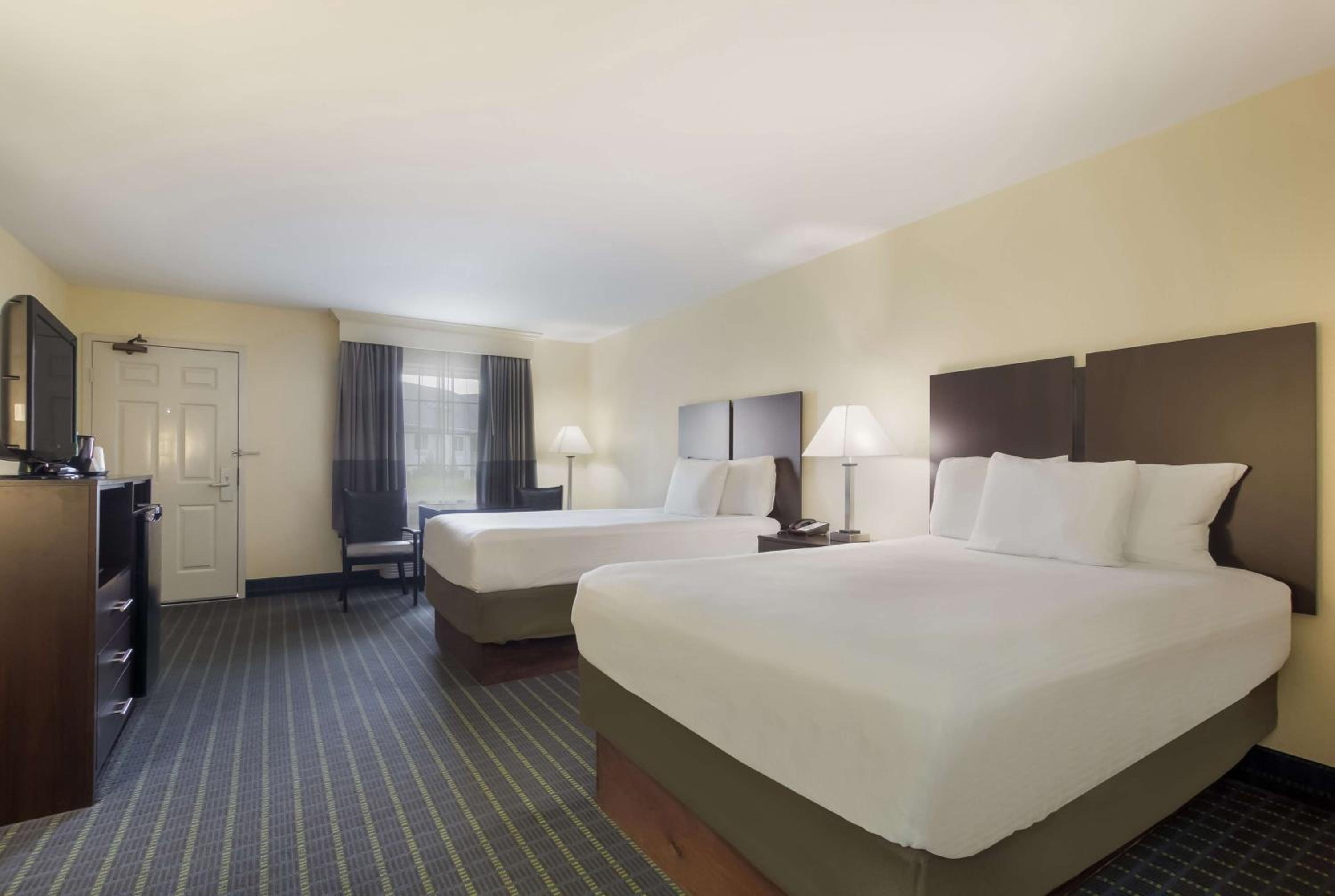 Double Room with Two Double Beds - Non-Smoking