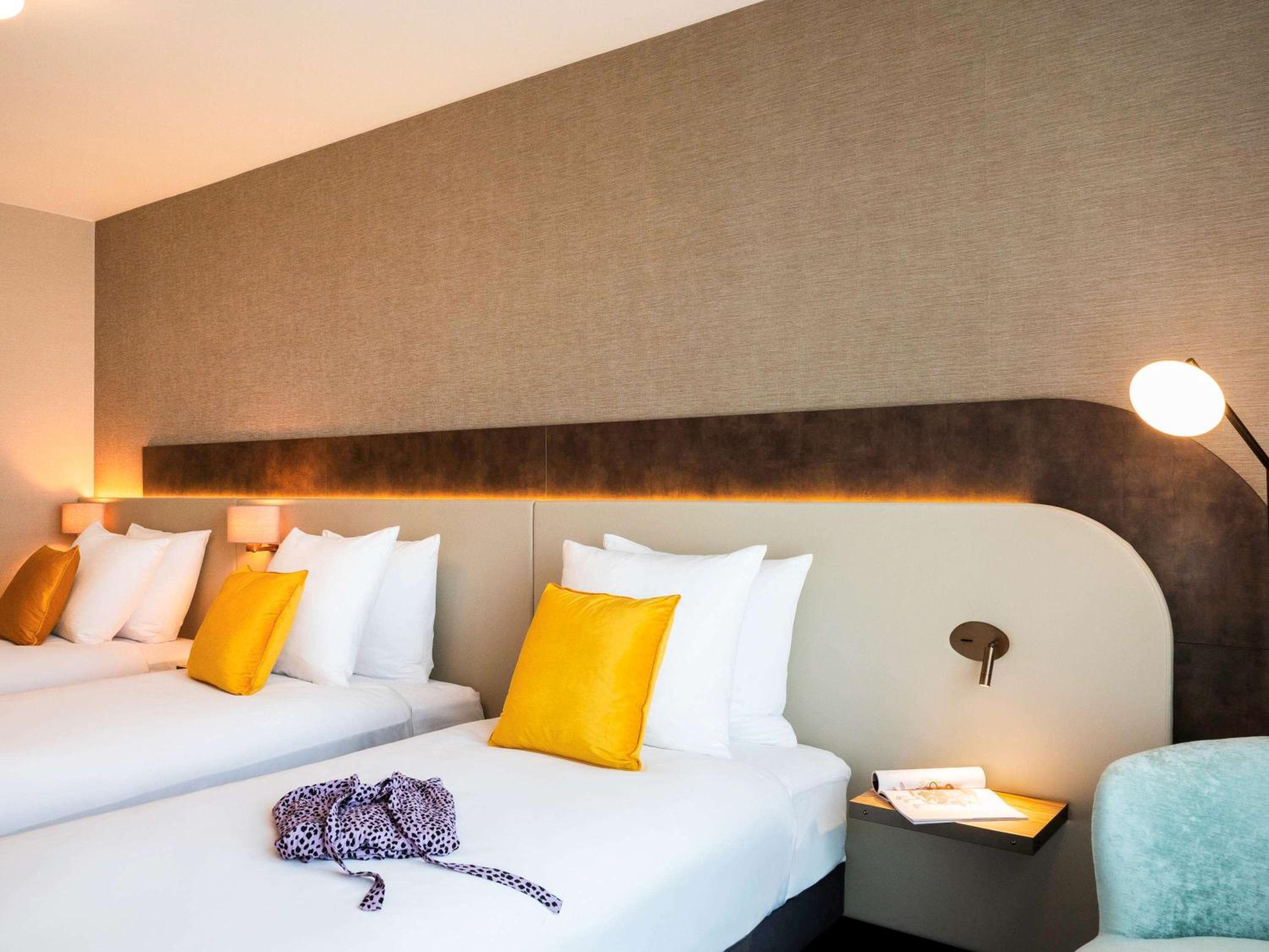 Superior Room with Three Single Beds photo 2