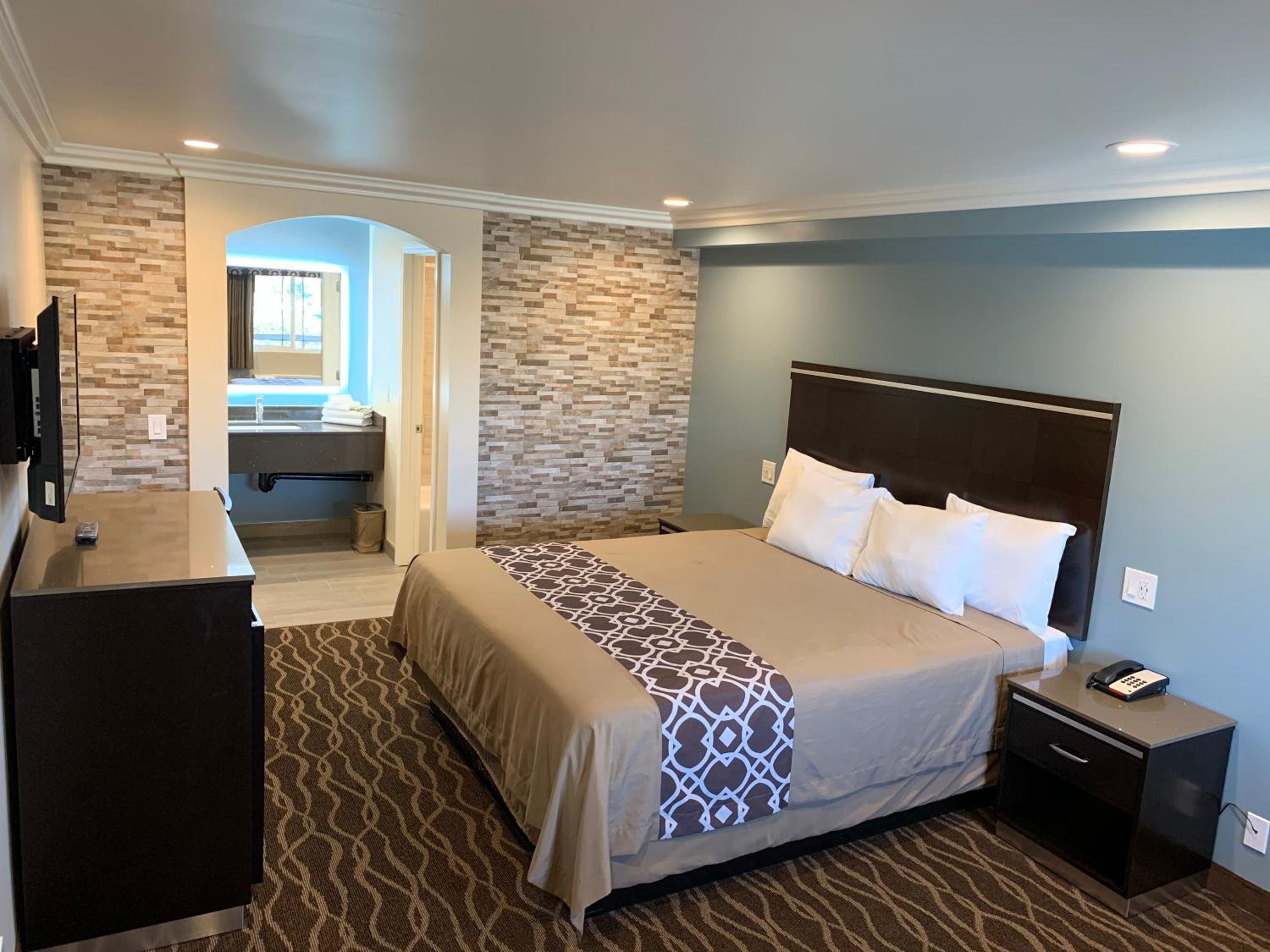 Superior King Room
