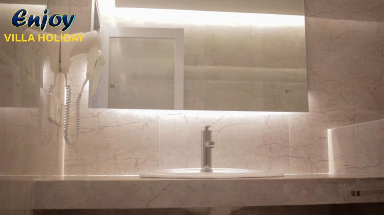 One-Bedroom Apartment - Photo 8